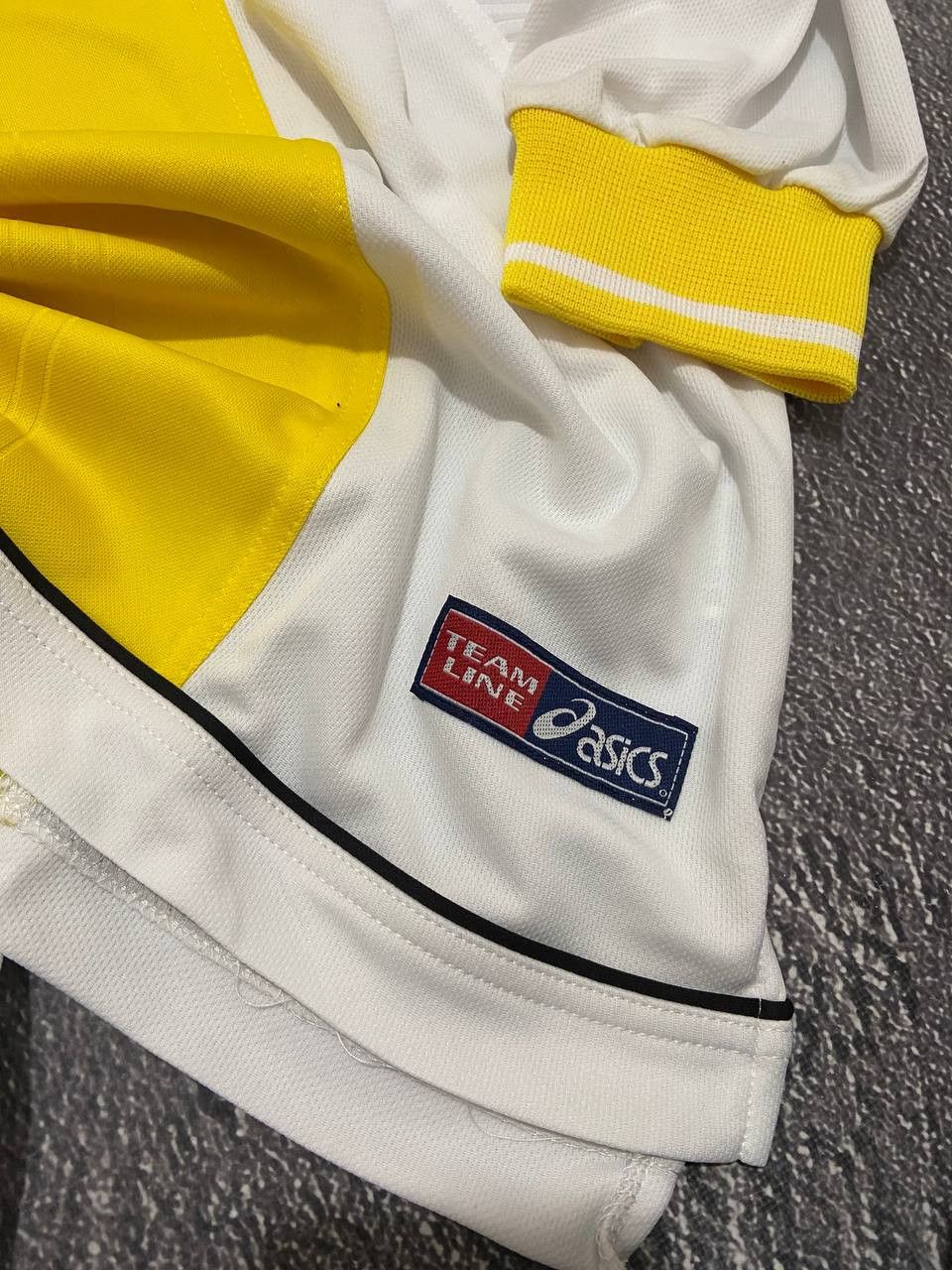 Asics Vintage Asics team 90s football long sleeve jersey Size US XL / EU 56 / 4 - 4 Thumbnail