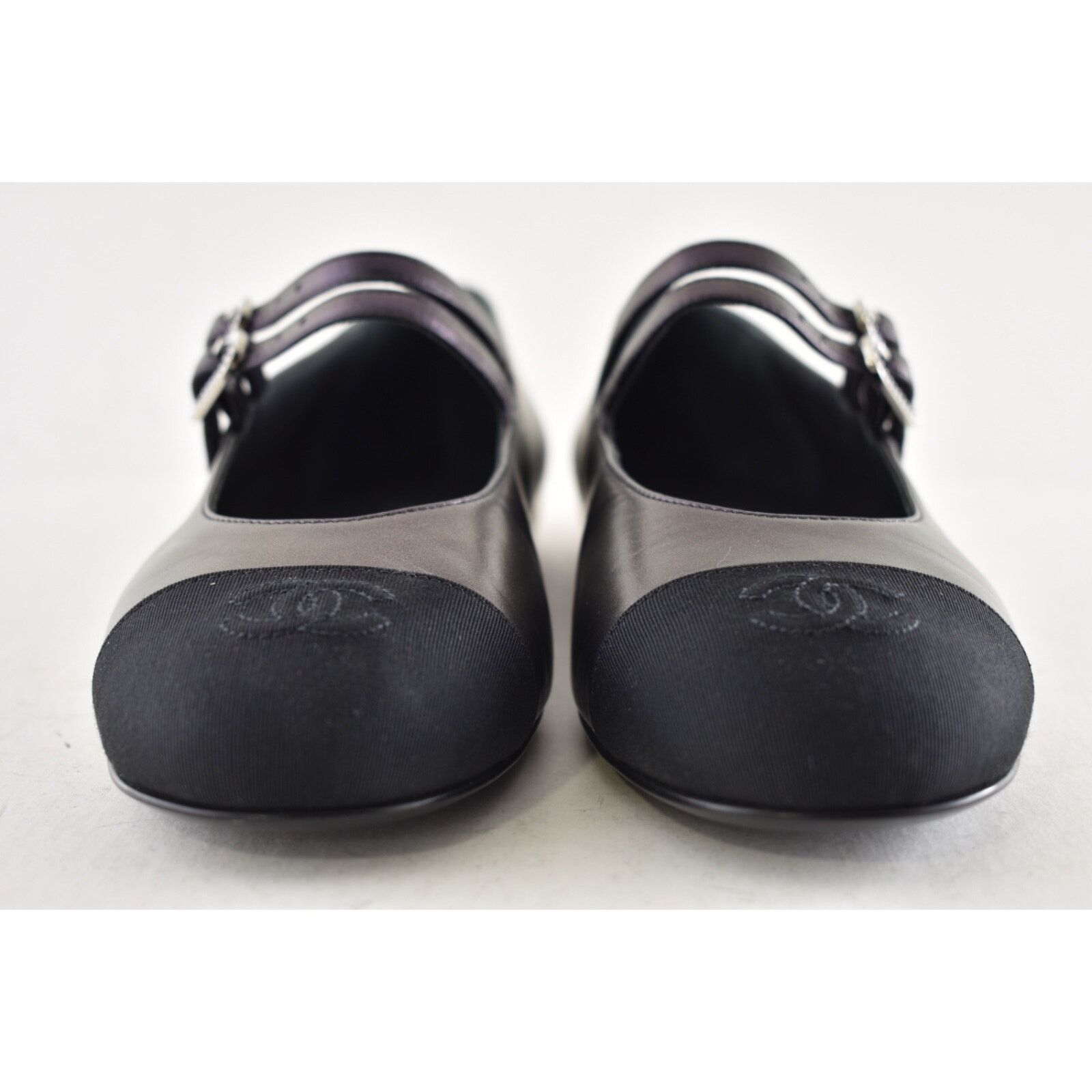 Chanel Chanel 24S Iridescent Black Double Strap Pearl CC Logo Size US 8 / IT 38 - 13 Thumbnail