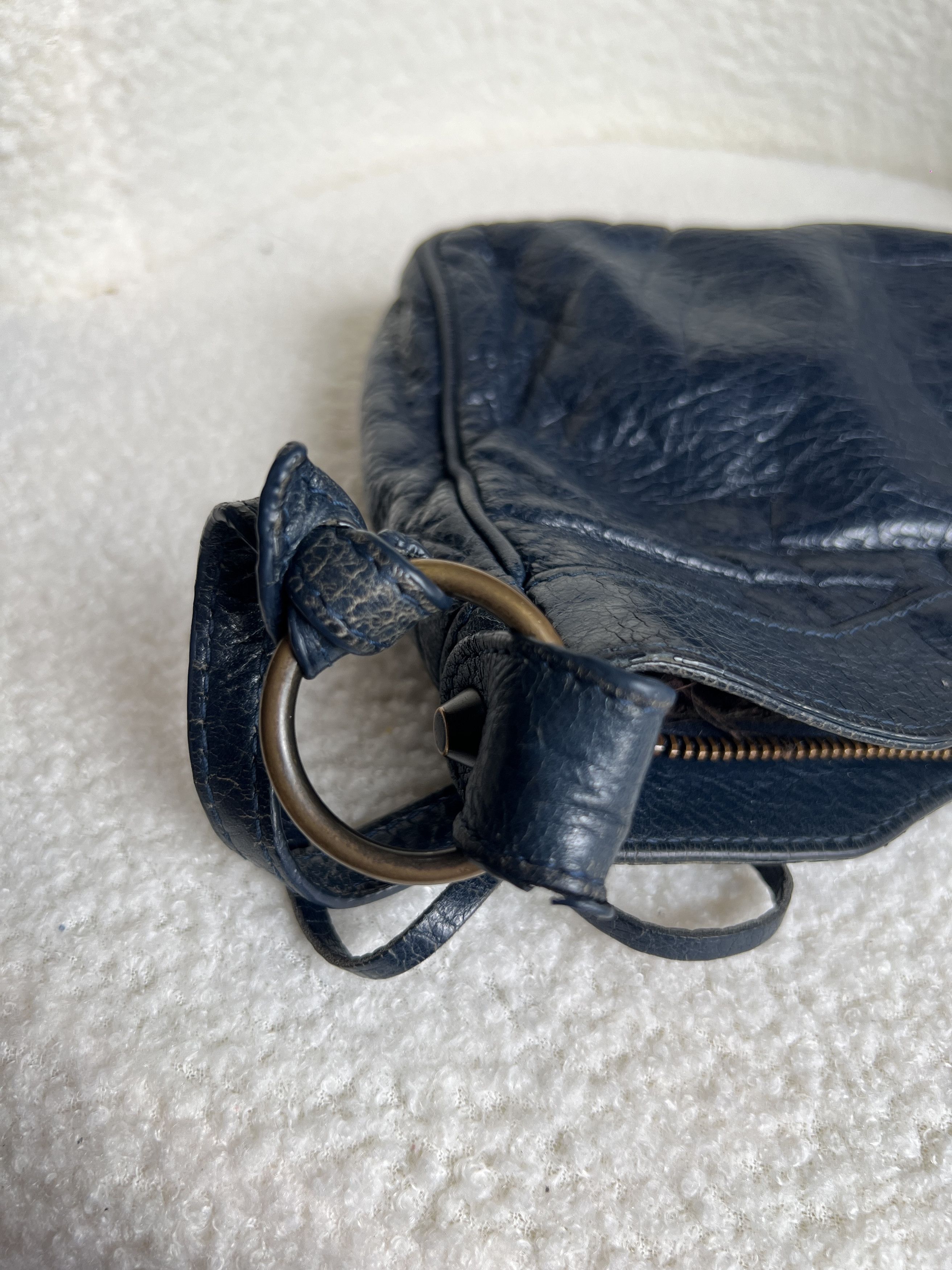 Balenciaga Authentic Balenciaga Navy Blue Hip City Leather Bag Size ONE SIZE - 17 Thumbnail