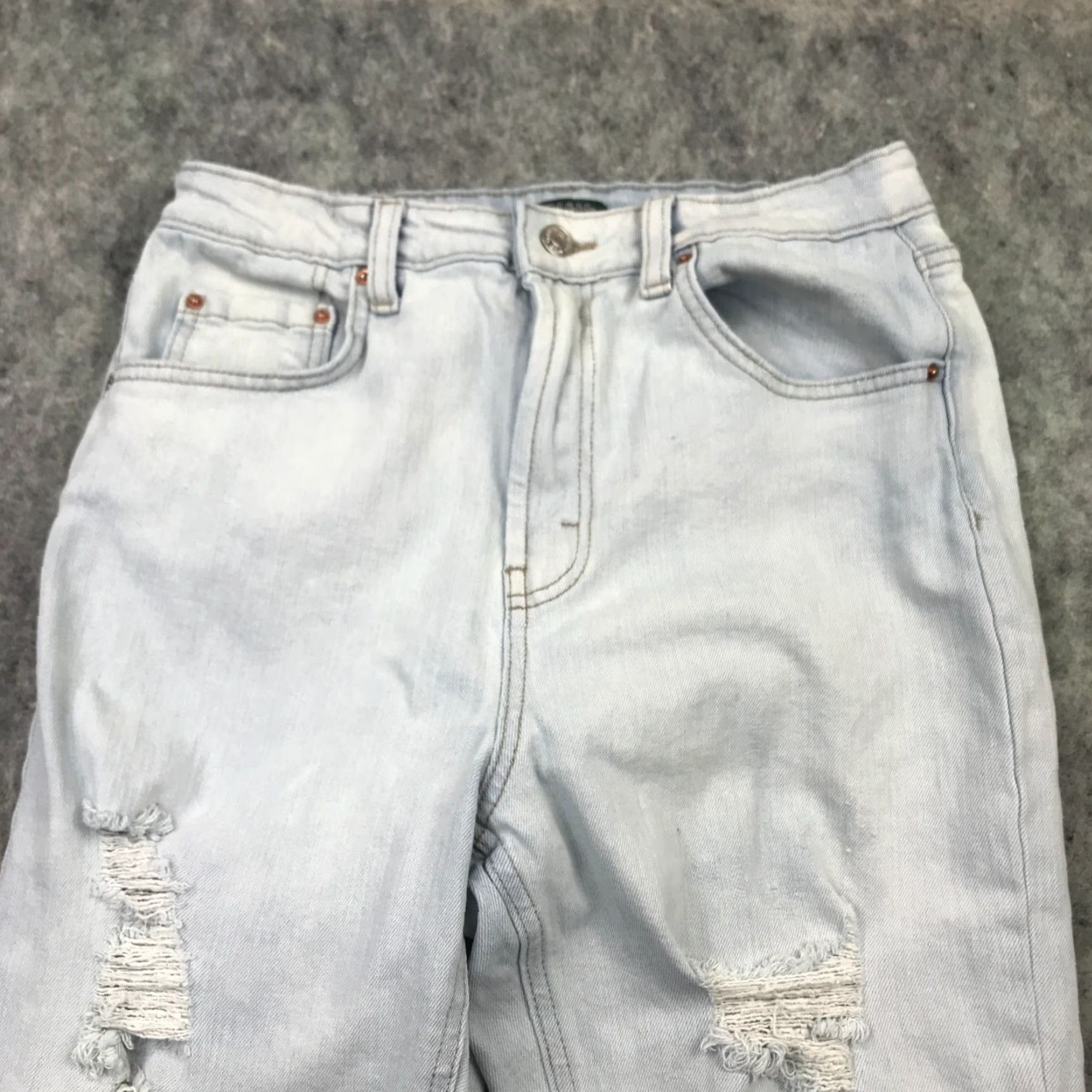 Vintage Wild Fable Jeans Womens Size 8 Light Wash Blue Destroyed Distressed High Rise Stretch Size 30" / US 8 / IT 44 - 2 Thumbnail