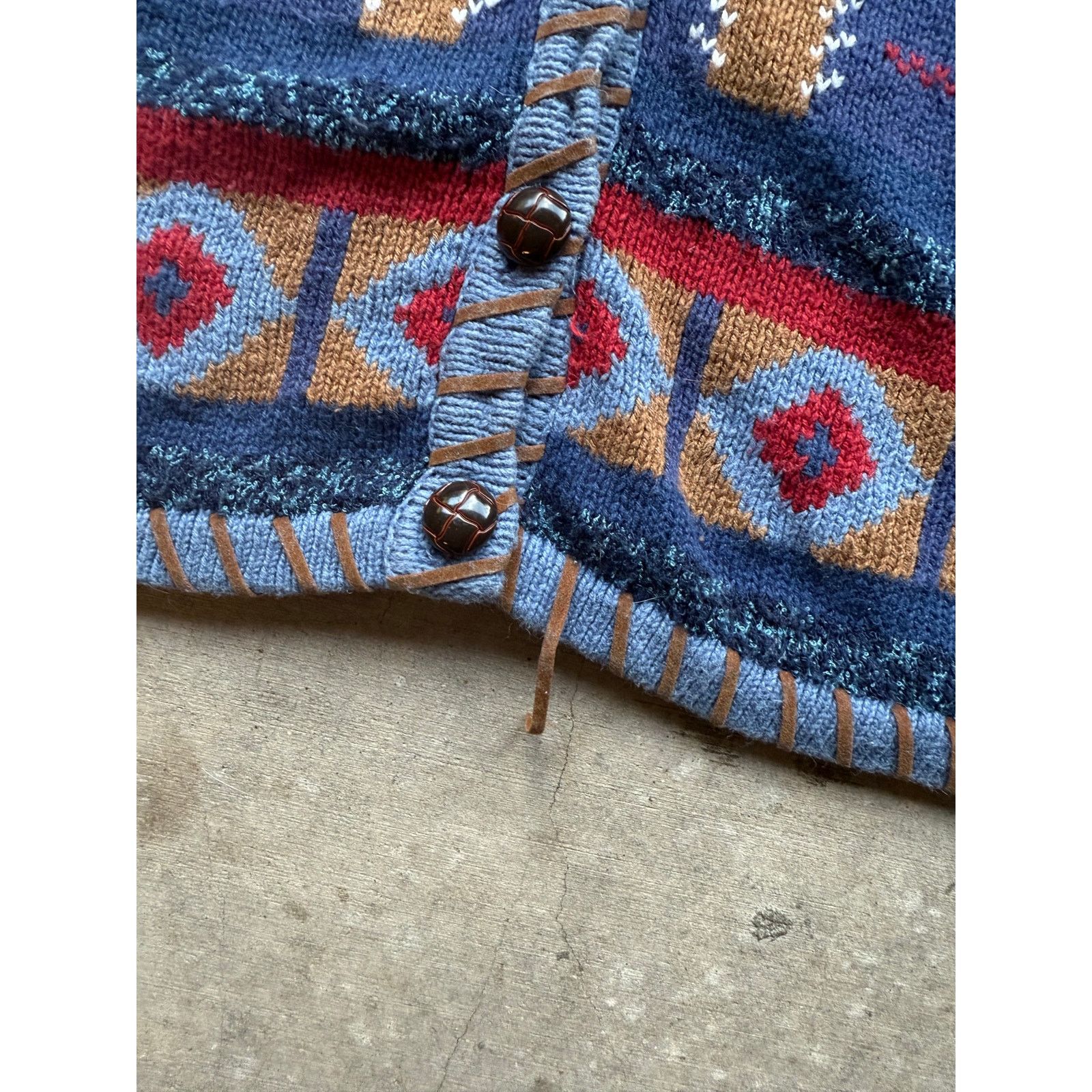 New Look Vintage 80s/90s Striped Knit Sweater Vest Wooden Buttons Size US S / EU 44-46 / 1 - 4 Thumbnail