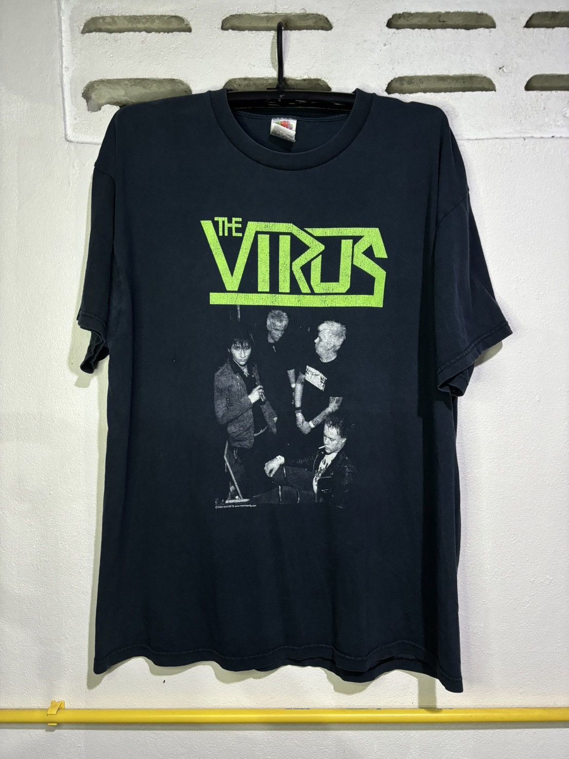 Band Tees VIntage The Virus Size US XL / EU 56 / 4 - 1 Thumbnail