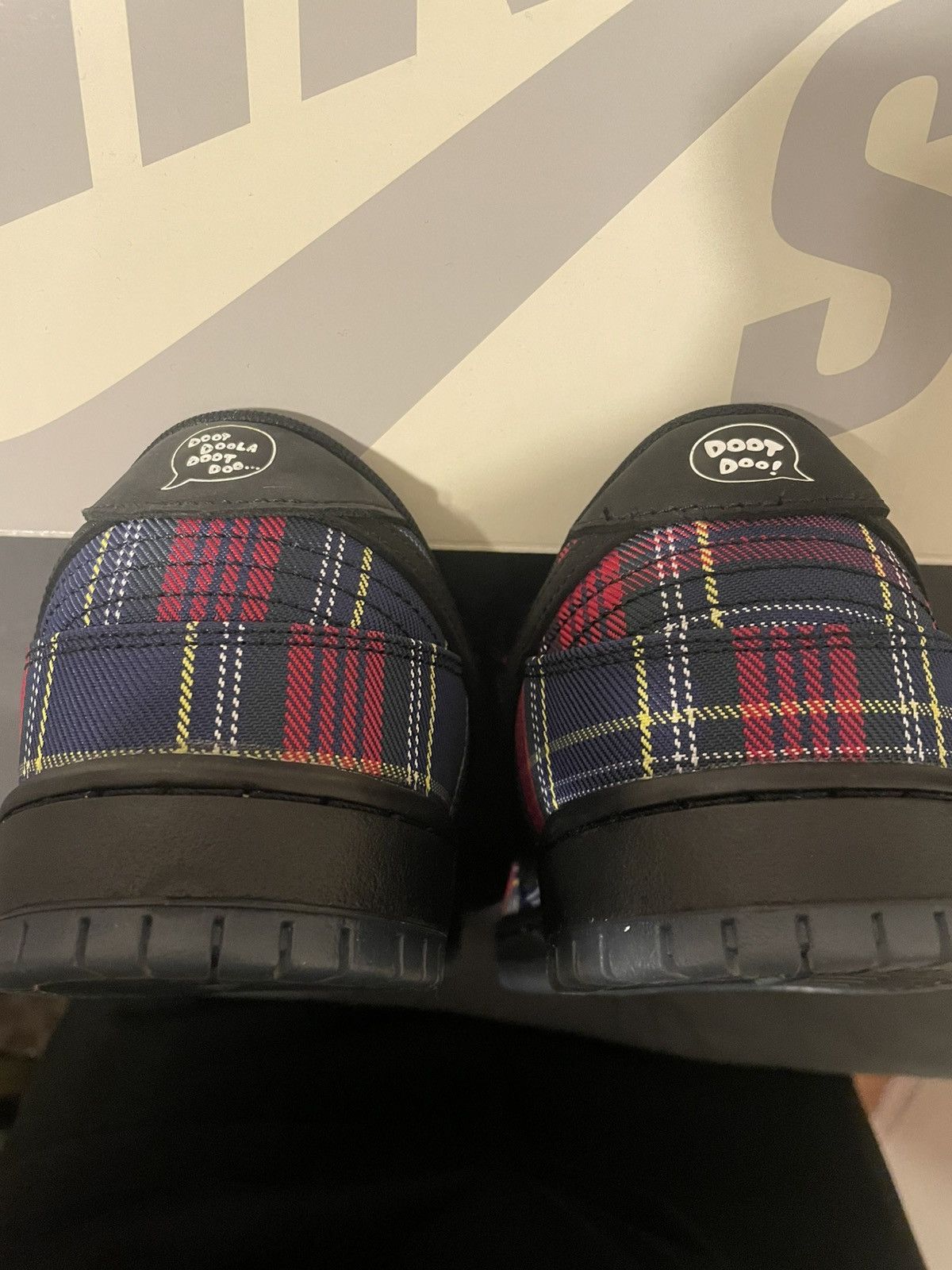 Nike SB Nike SB Dunk Low Nardwuar Size US 10.5 / EU 43-44 - 6 Thumbnail