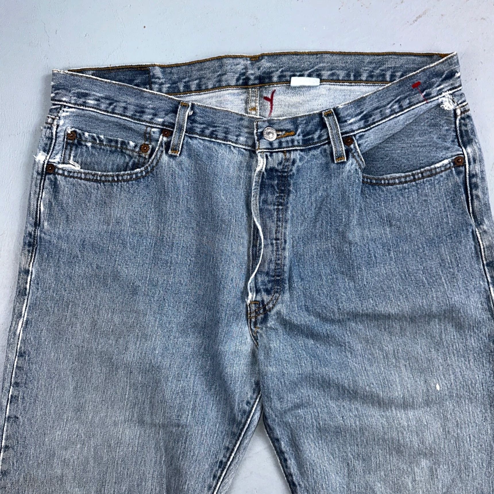 Levi's VINTAGE Levi's 501 Jeans Men 36x34 Straight Leg Light Wash 90s Classic Cotton Denim Size US 36 / EU 52 - 2 Thumbnail
