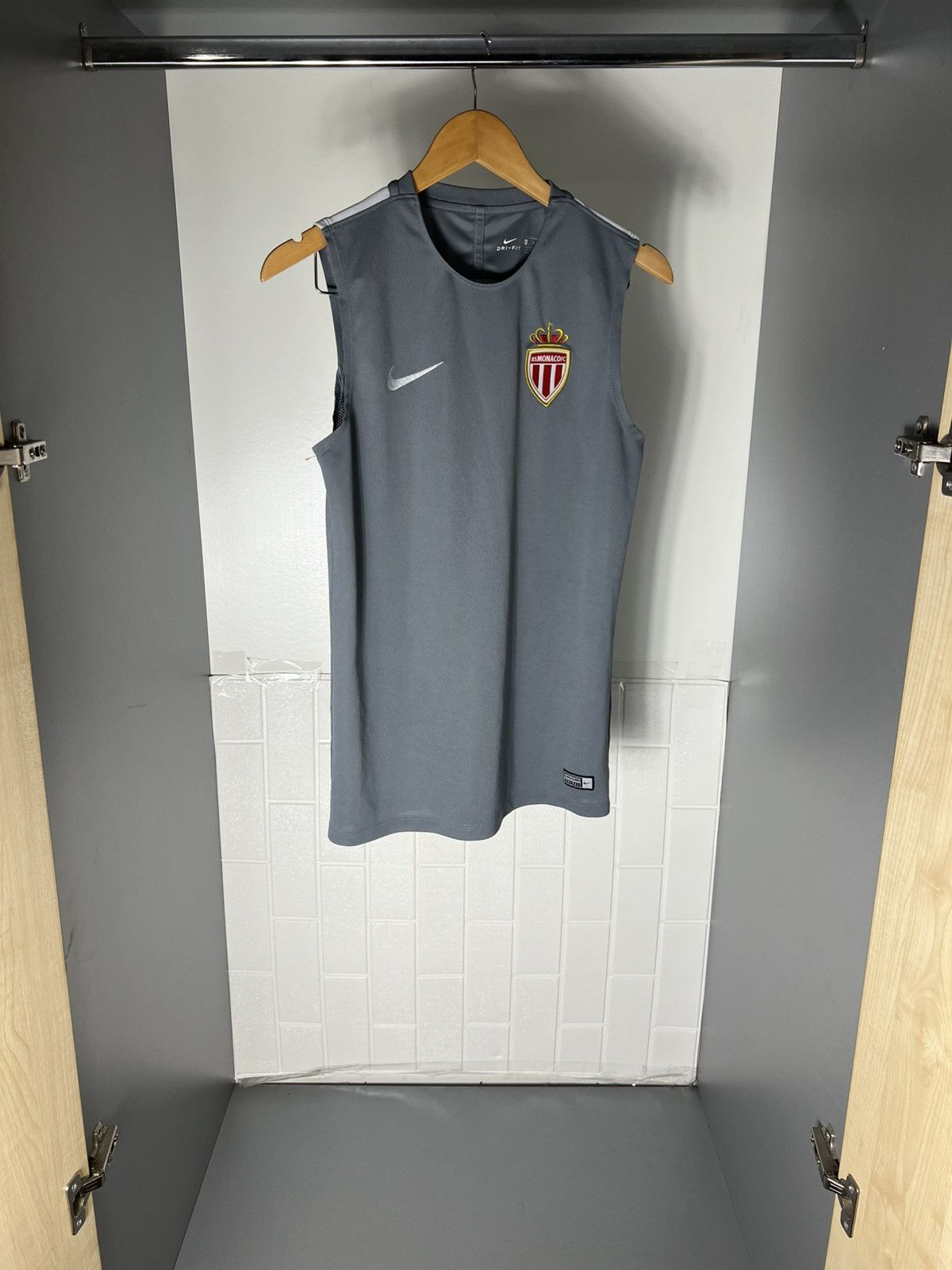 Nike VINTAGE NIKE FC AS MONACO FRANCE RETRO SOCCER JERSEY Y2K 90s Size US S / EU 44-46 / 1 - 7 Thumbnail