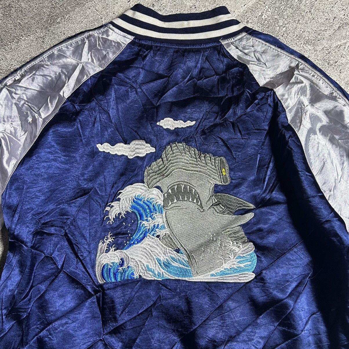 Japanese Brand Vintage Bombers Jacket Sukajan BANMABAO Size US L / EU 52-54 / 3 - 16 Thumbnail