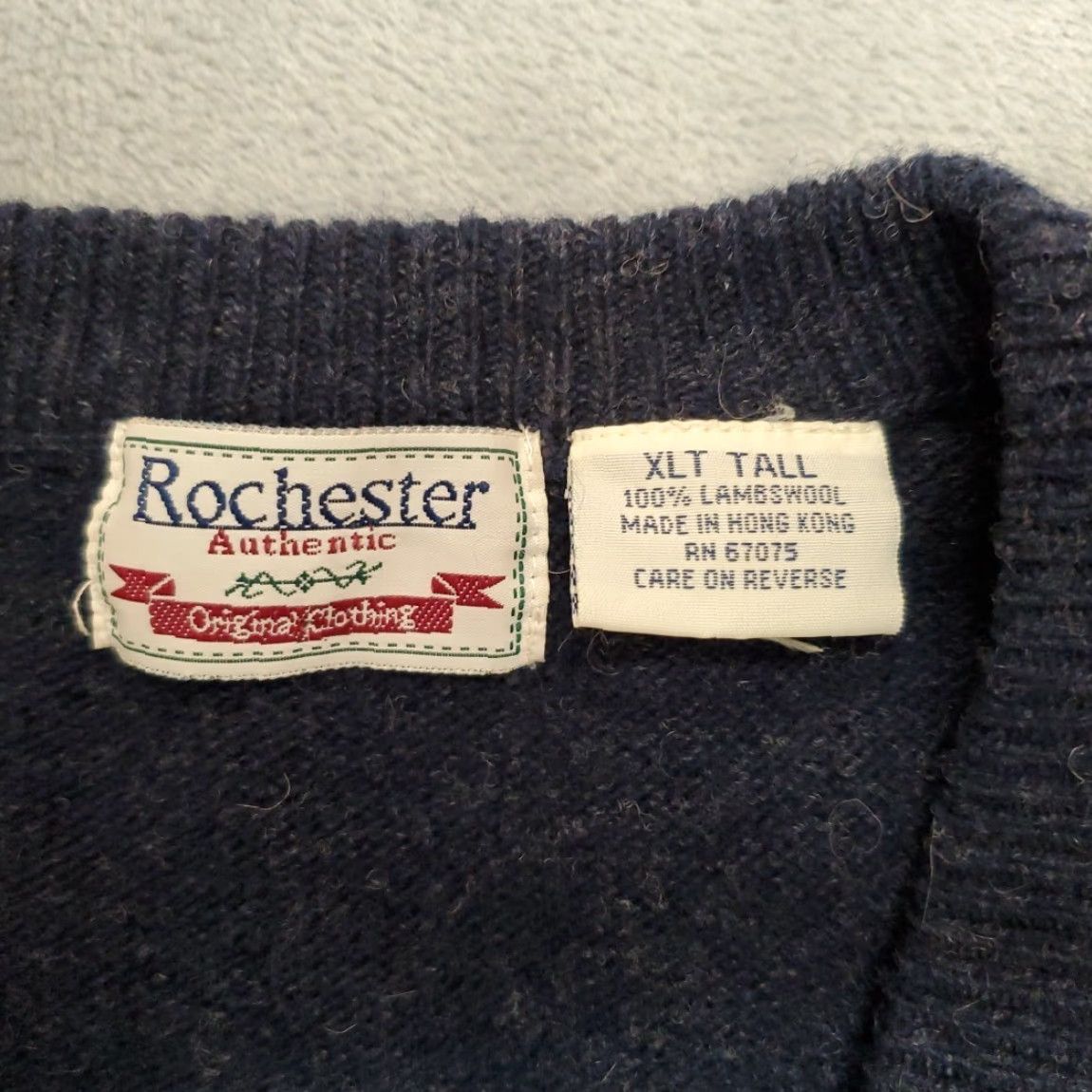 Etro VINTAGE Rochester Sweater Vest Mens XL Blue 100% Lambswool Knit Grandpa Retro Vest Mens Casual Knit Sleeveless V-Neck" Size US L / EU 52-54 / 3 - 5 Thumbnail