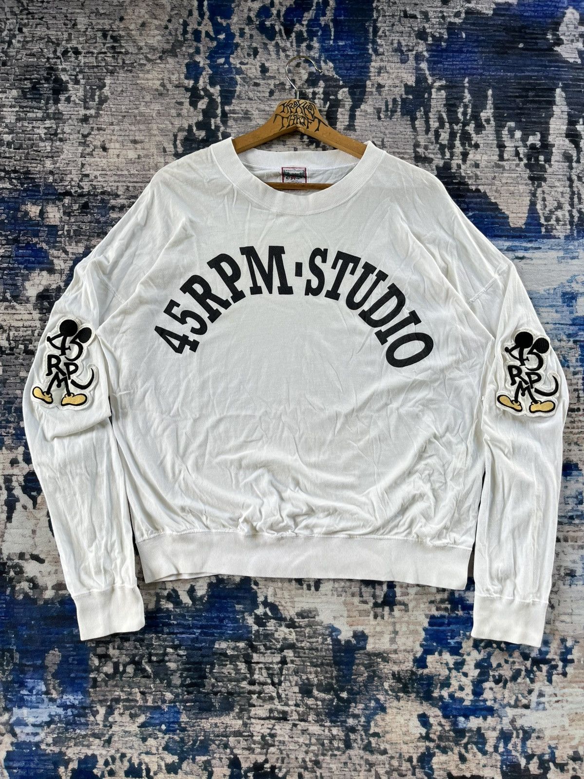 45rpm RARE 45 RPM STUDIO SPELL OUT LONG SLEEVE JAPAN 90s Size US XL / EU 56 / 4 - 1 Thumbnail