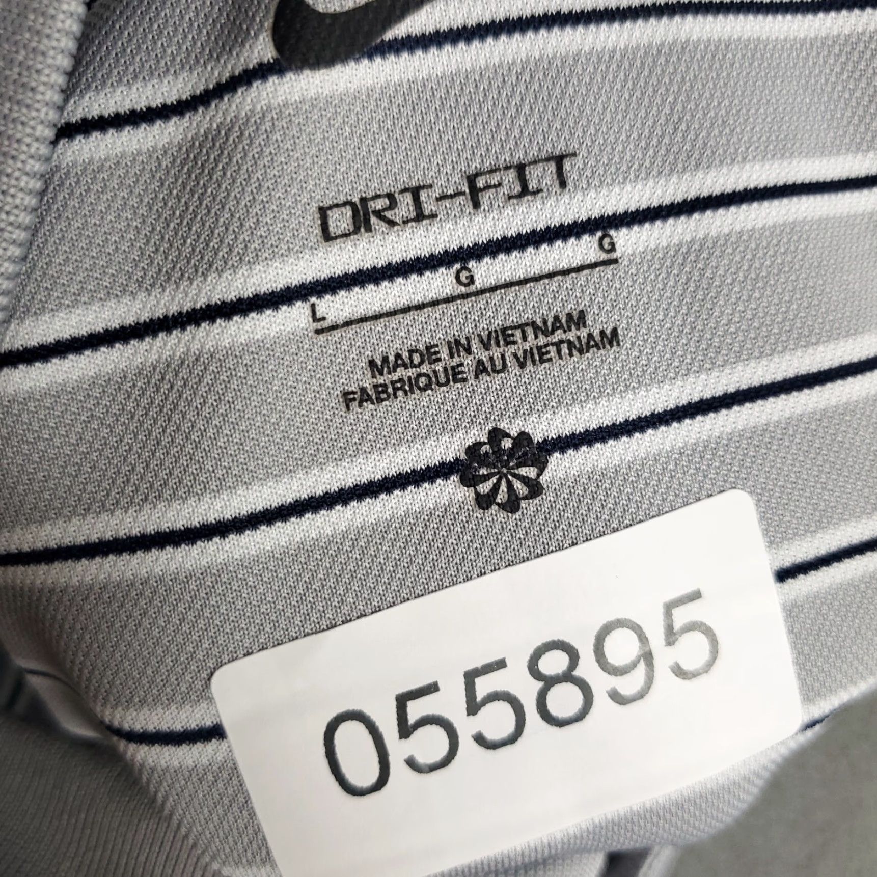 Nike Nike Polo Shirt Mens L Gray Striped Swoosh Golf Casual Short Sleeve Polo Men Size US L / EU 52-54 / 3 - 6 Thumbnail