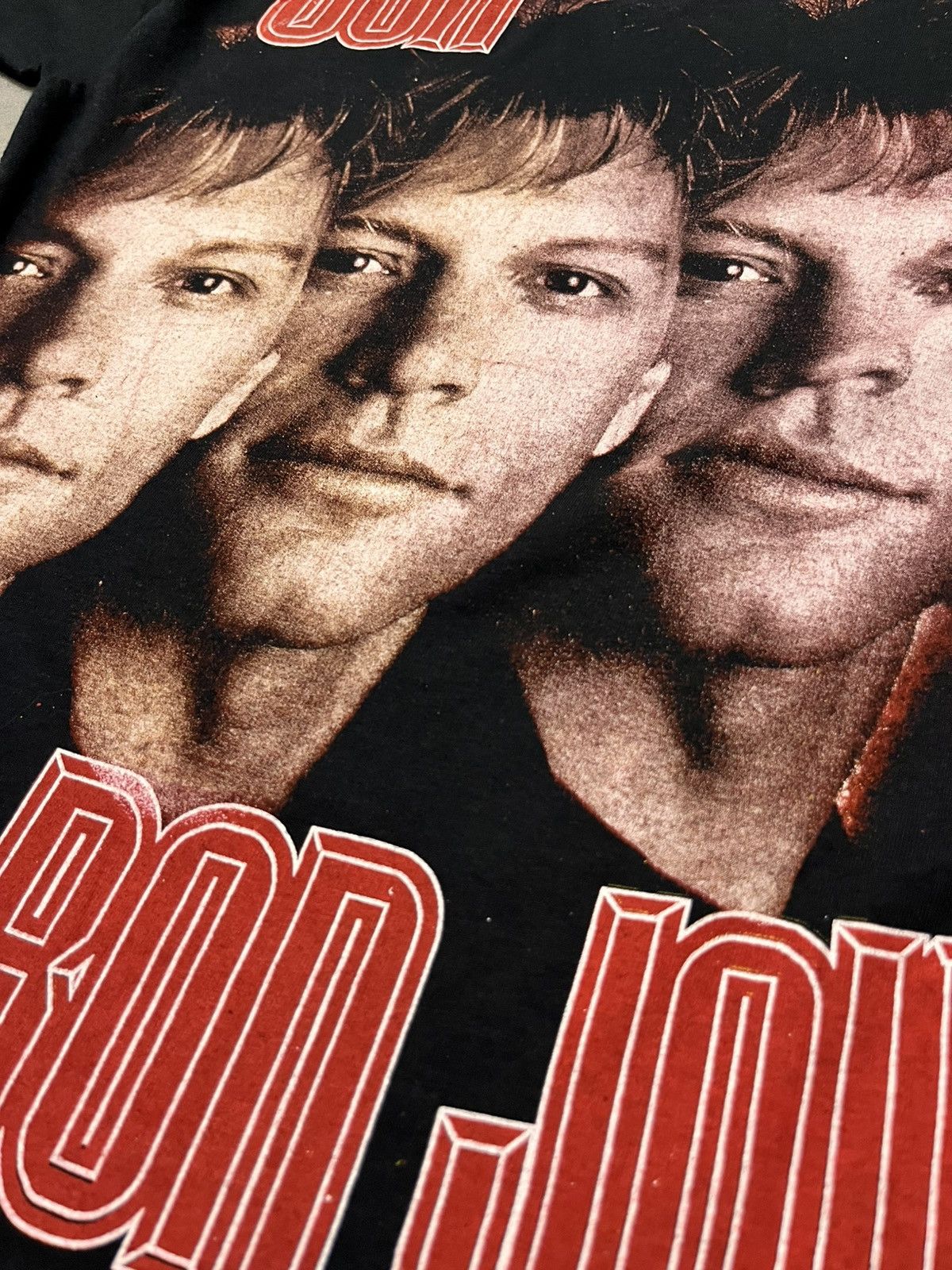 Band Tees × Bon Jovi Very rare 90’s Jon Bon Jovi band screen stars T-shirt Size US M / EU 48-50 / 2 - 7 Thumbnail