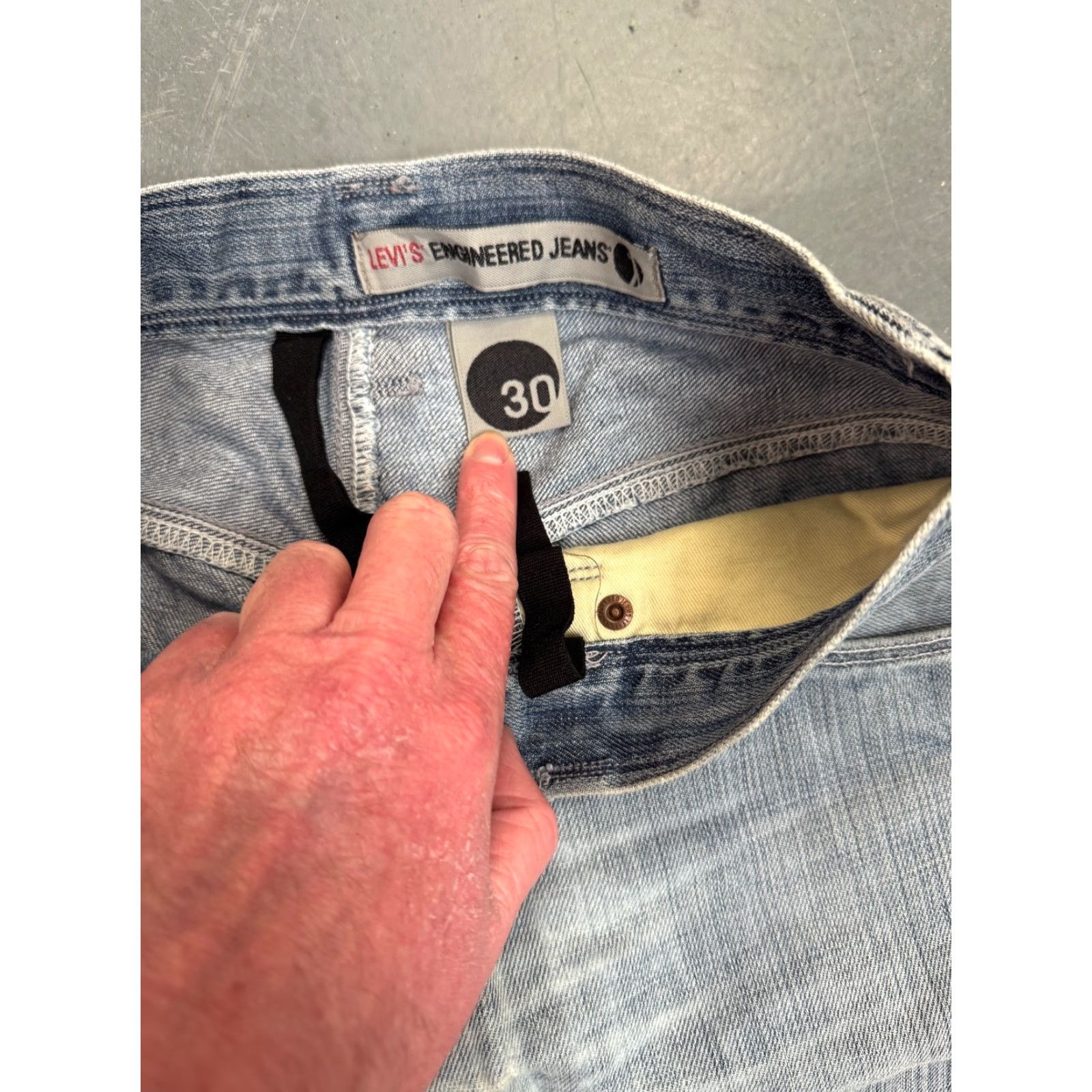 Levi's VINTAGE Levi's Engineered Jeans Twisted 1999 Anniversary W30 L34 Mens Jeans Size US 30 / EU 46 - 3 Thumbnail