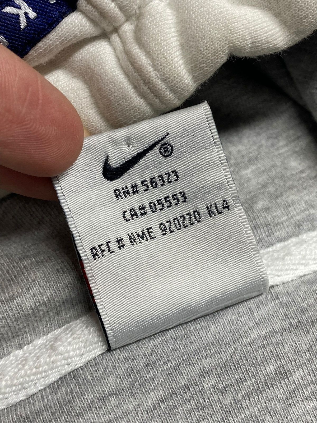 Nike 🔥 VINTAGE 90s NIKE HOODIE TWO-TONE JAPAN STYLE SWOOSH Size US M / EU 48-50 / 2 - 13 Thumbnail