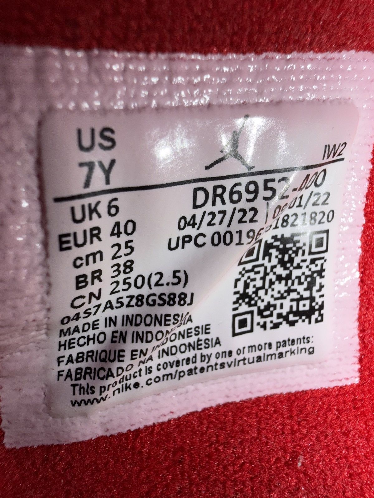 Jordan Brand Air Jordan 4 Retro (GS) Size US 7 / EU 40 - 11 Thumbnail