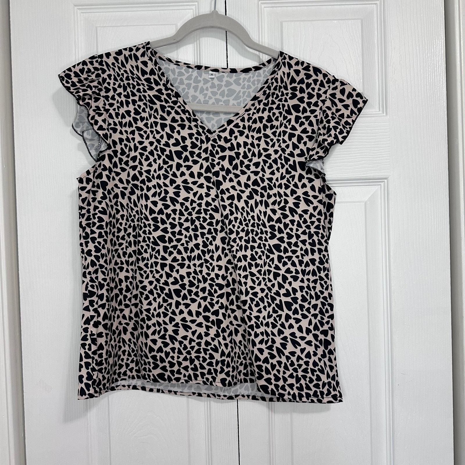 Shein SHEIN Allover Heart Print Butterfly Sleeve Blouse Size M Size M / US 6-8 / IT 42-44 - 1 Thumbnail