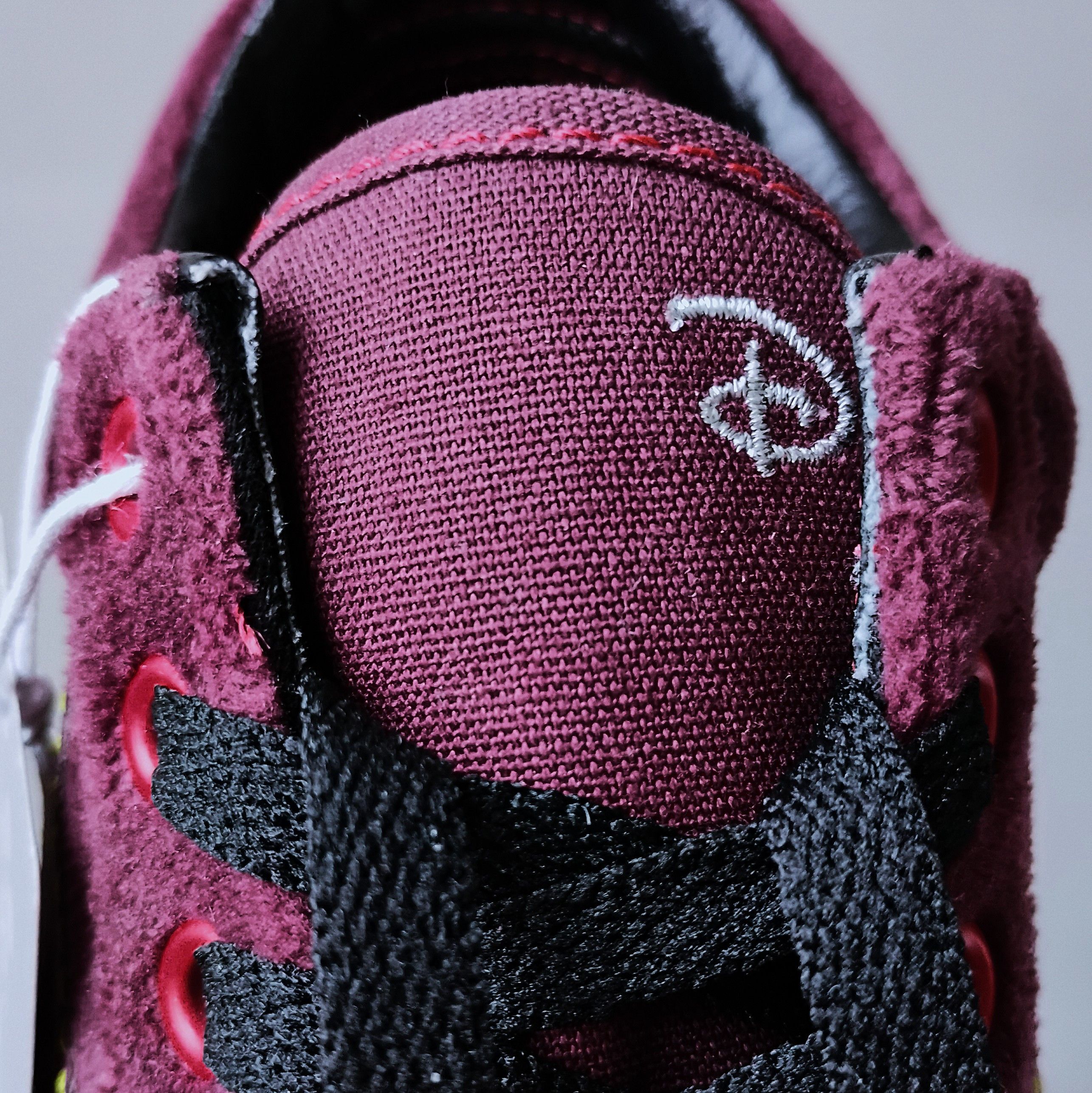 Vans Vans Women's Vans x Disney Old Skool Stackform Poison Apple Size US 7.5 / IT 37.5 - 11 Thumbnail