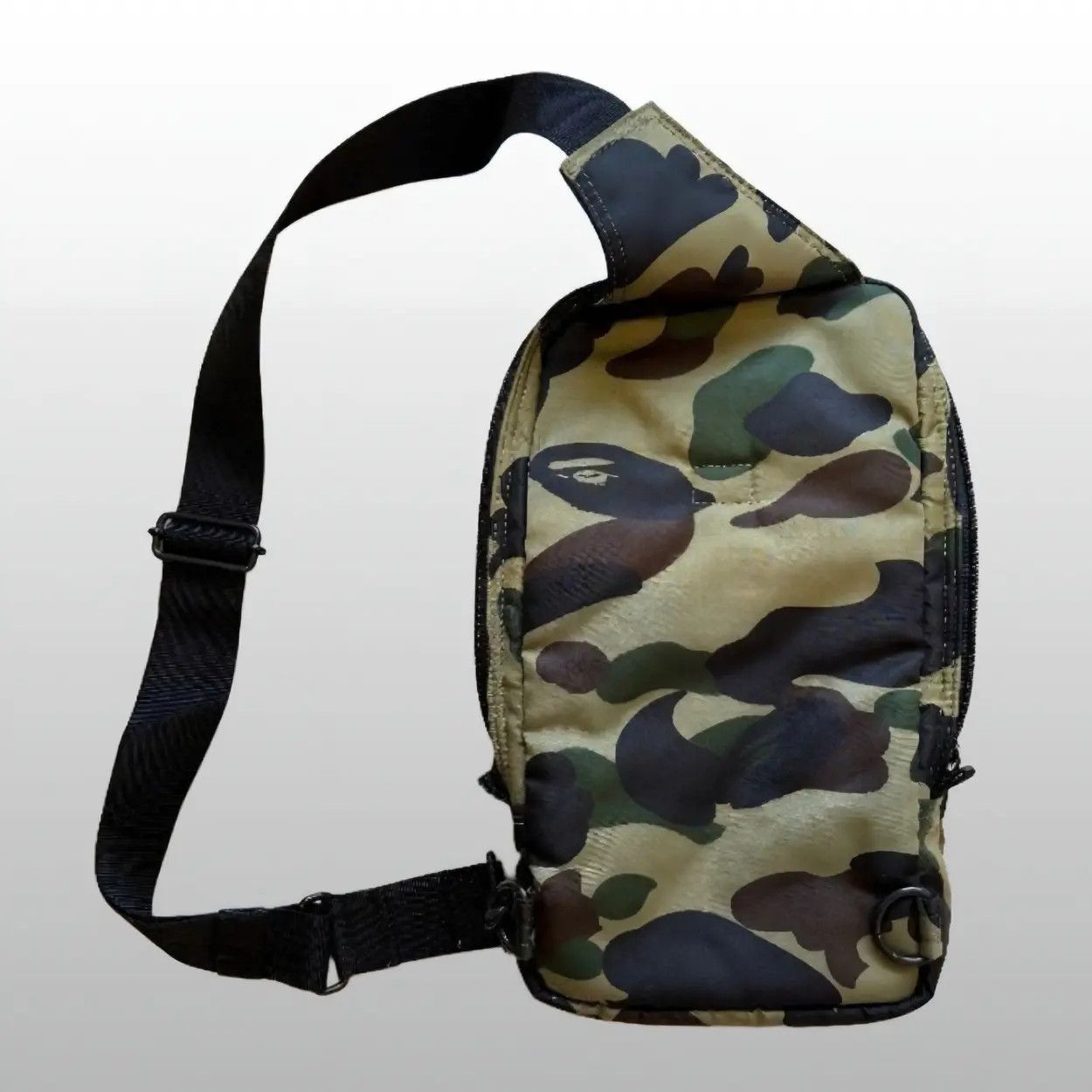 Bape × Porter Price Adjusted 🤝 Bape X Porter 1st Camo One Shoulder Bag Size ONE SIZE - 2 Thumbnail