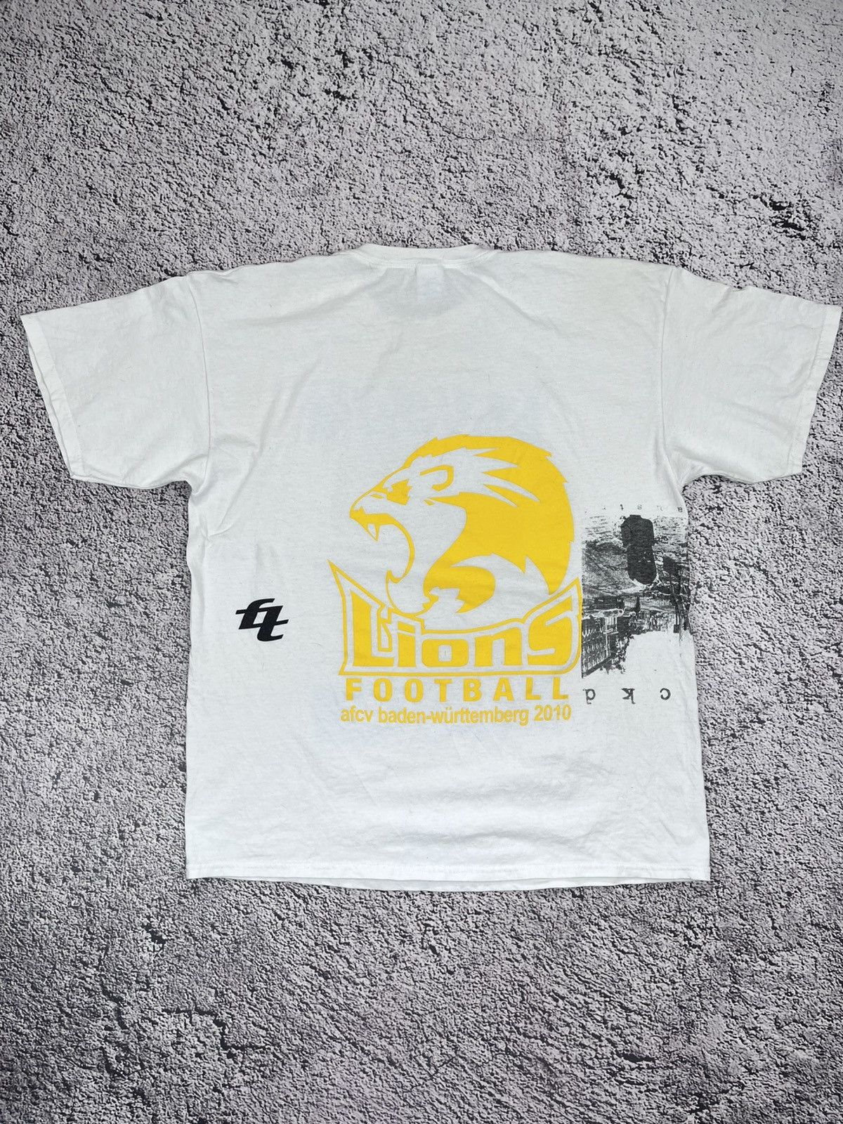 Vintage VINTAGE ICE CUBE SNEAK ATTACK RAP TEE STREETWEAR WHITE XL Size US XL / EU 56 / 4 - 2 Thumbnail