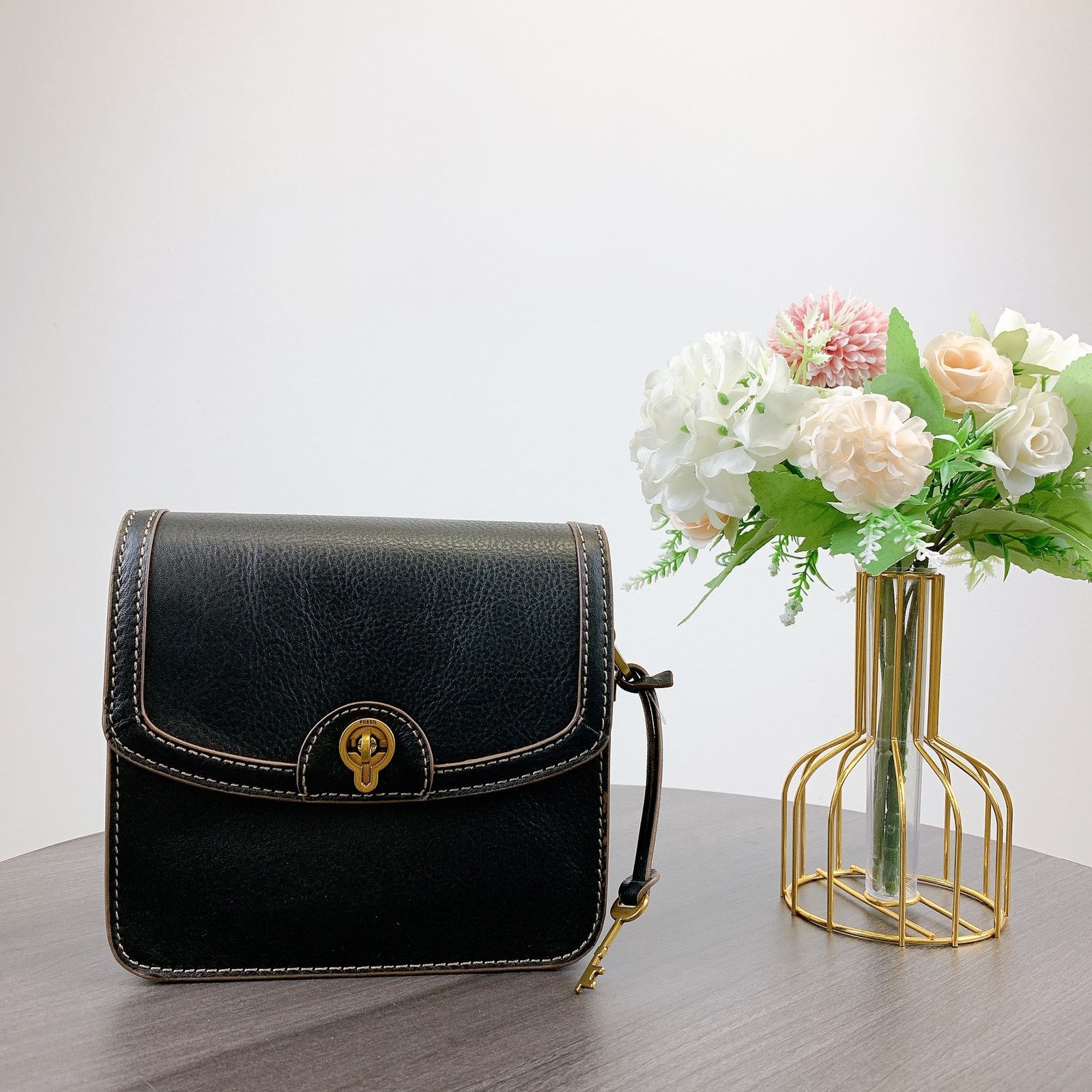 Fossil Fossil SHB3070001 Ainsley Small Flap Crossbody IN Black Size ONE SIZE - 2 Thumbnail