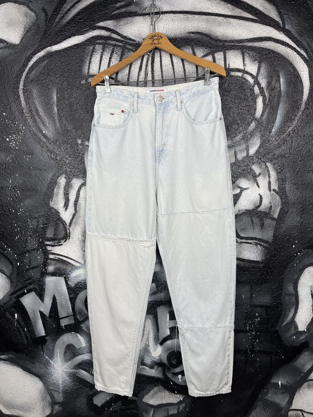 Tommy Jeans Tommy Jeans Mom Fit Light Blue Denim Jeans WMNS Size 29 Size 29" - 5 Thumbnail