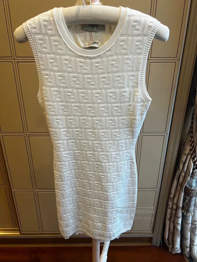 Fendi Fendi White double-F women's logo knit two-piece sleeveles Size XS / US 0-2 / IT 36-38 - 1 Thumbnail