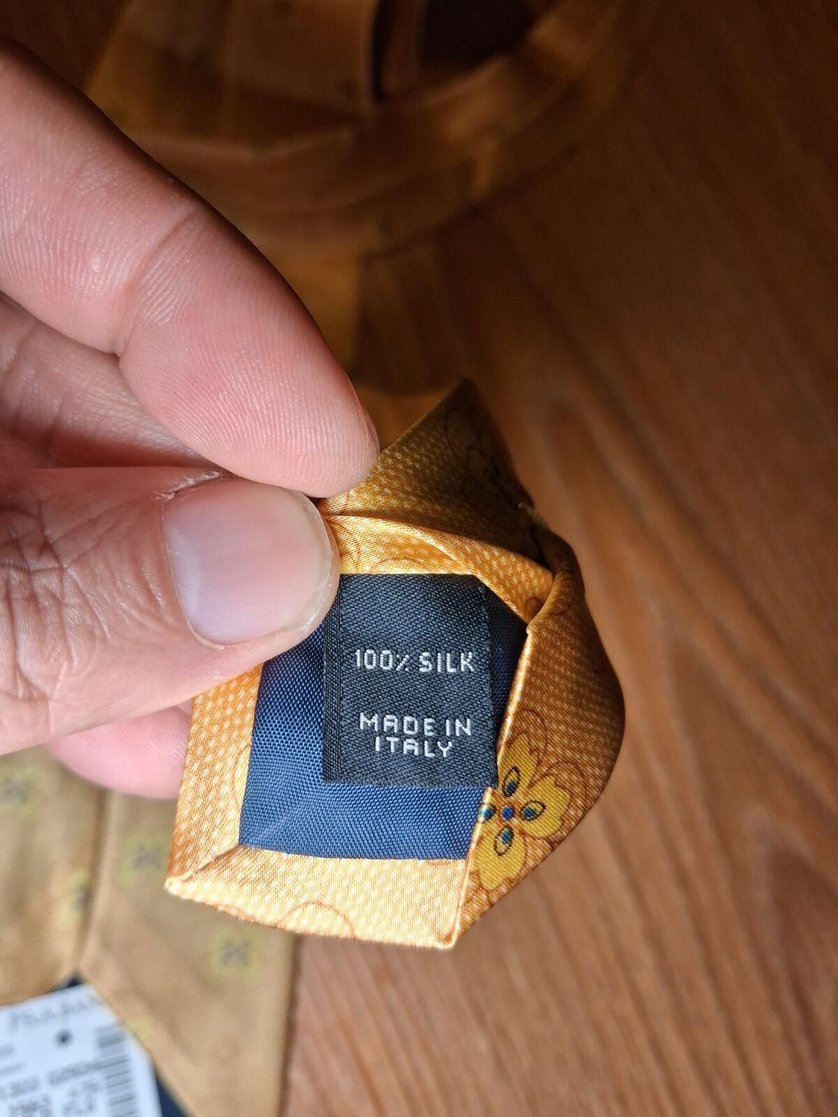Jos. A. Bank NEW Jos A Bank Silk Tie Gold Floral Made in Italy Wide Size ONE SIZE - 3 Thumbnail