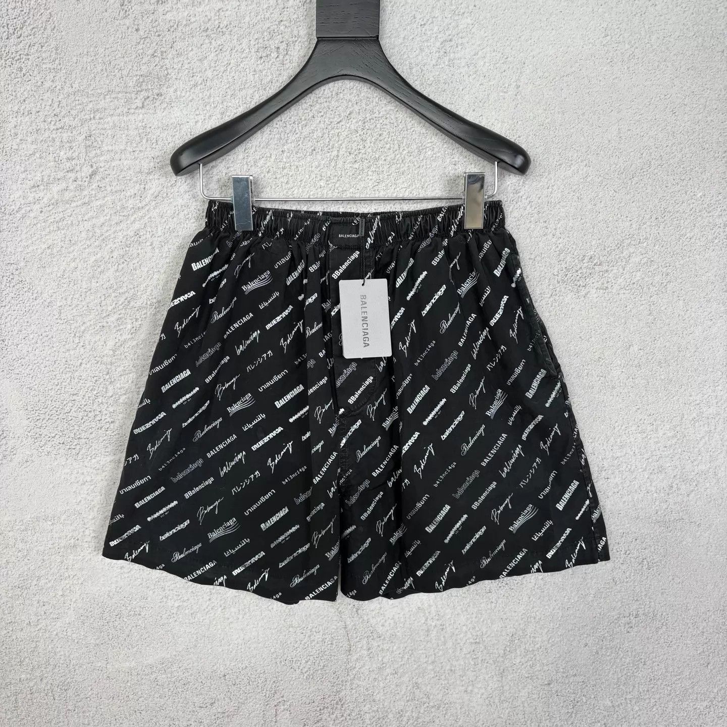 Balenciaga Black Printed Casual Shorts Size US 28 / EU 44 - 1 Thumbnail