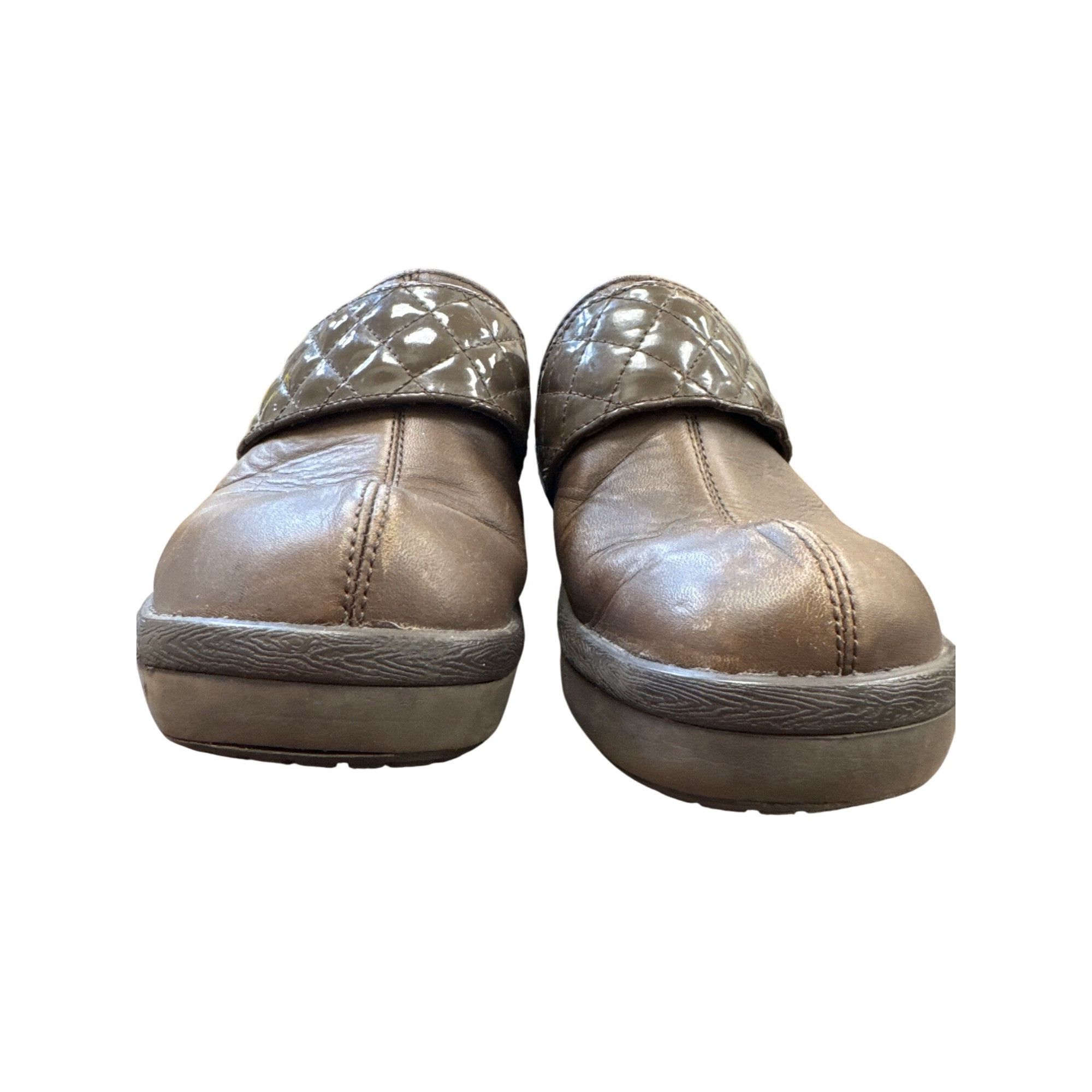 Crocs Crocs womens Brown Leather Cobbler Quilted Mules Size 7 SKU Size US 7 / IT 37 - 5 Thumbnail