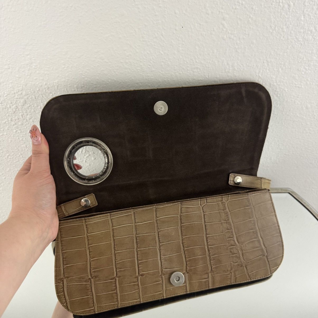 Vintage VENERA ARAPU Vintage 90s Brown Leather Flower Shoulder Bag Size ONE SIZE - 6 Thumbnail
