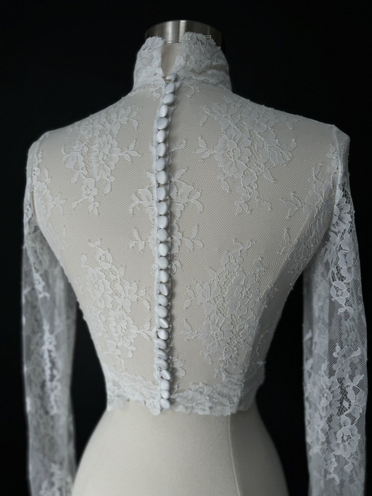 Other Preloved US 0 Anna Augusta Custom Made Bridal Lace Cape Size XS / US 0-2 / IT 36-38 - 5 Thumbnail