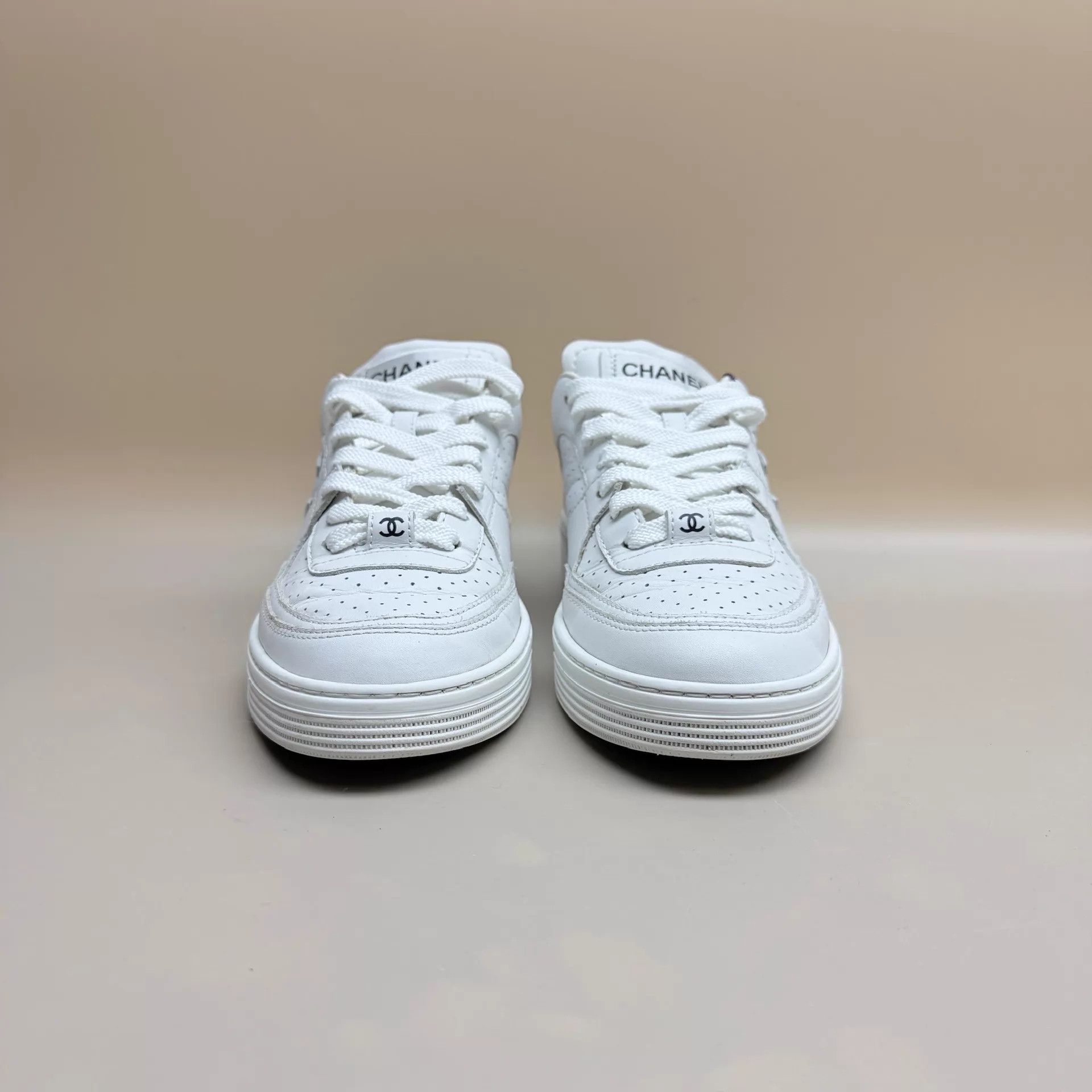 Chanel CHANEL Air Force CC Logo White Sneakers 36 95 New Size US 5.5 / IT 35.5 - 2 Thumbnail