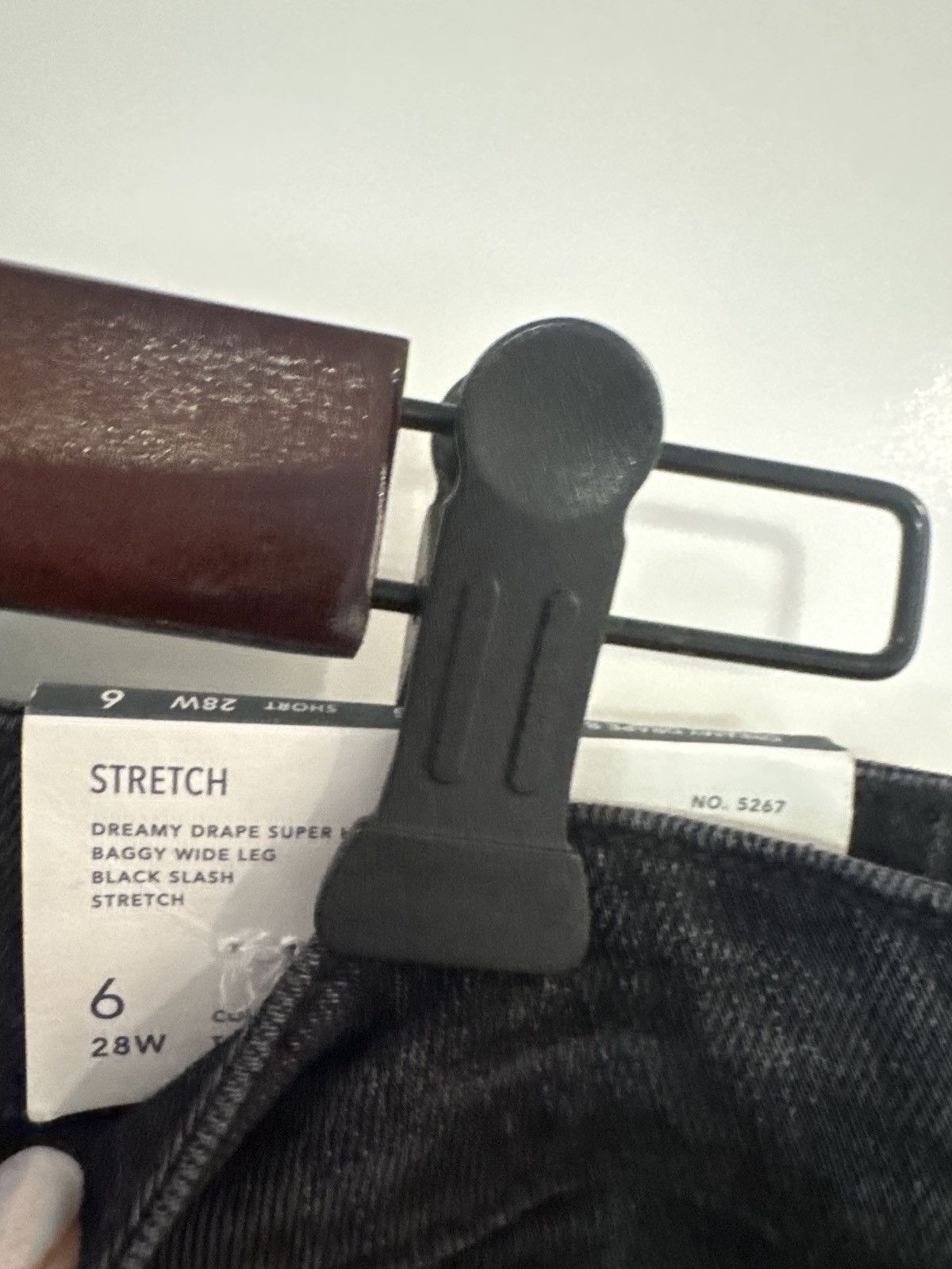 American Eagle Outfitters American Eagle Size 28" / US 6 / IT 42 - 1 Thumbnail