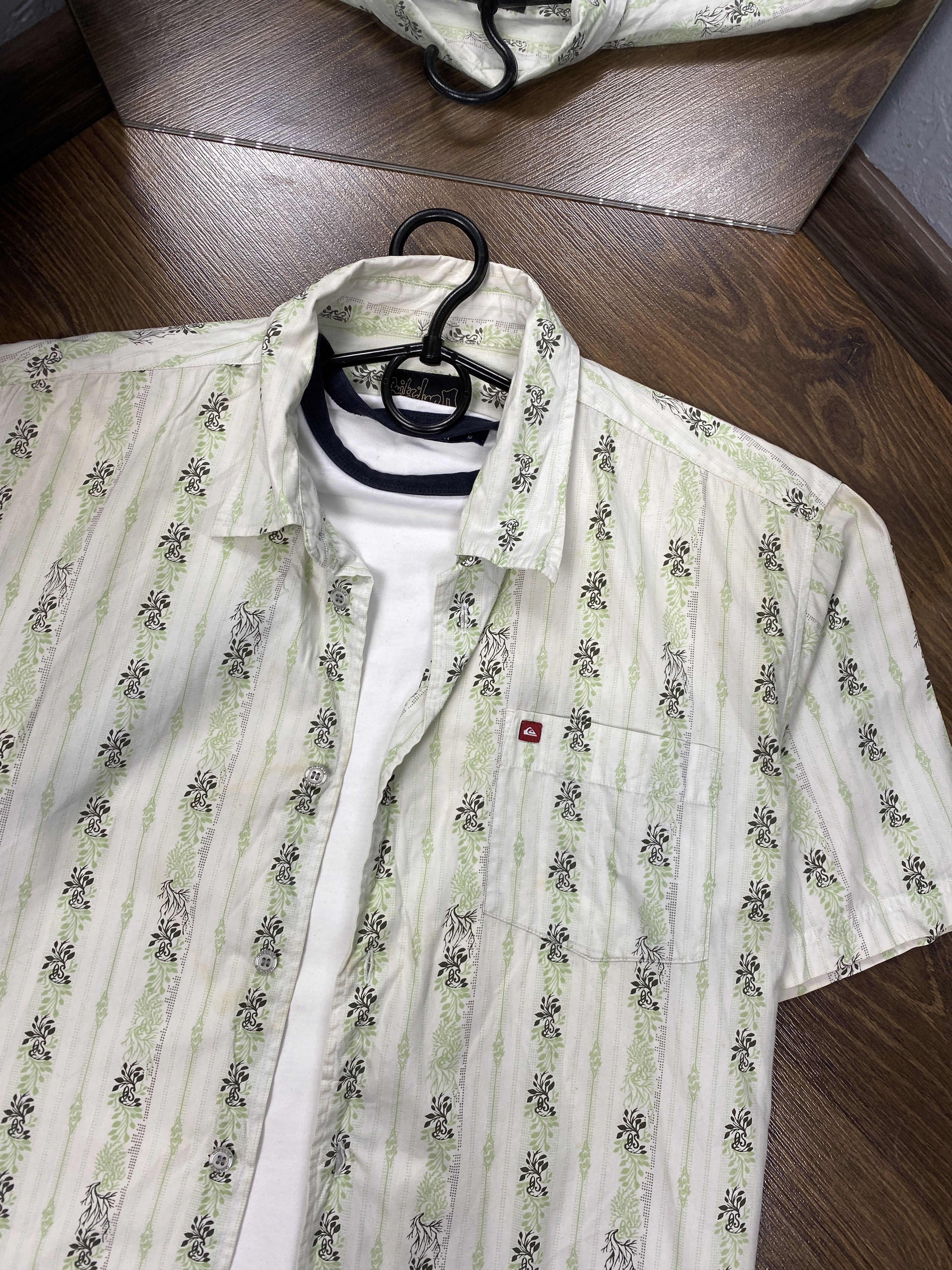 Quiksilver Quiksilver vintage hawaiian shirt y2k Size US L / EU 52-54 / 3 - 2 Thumbnail