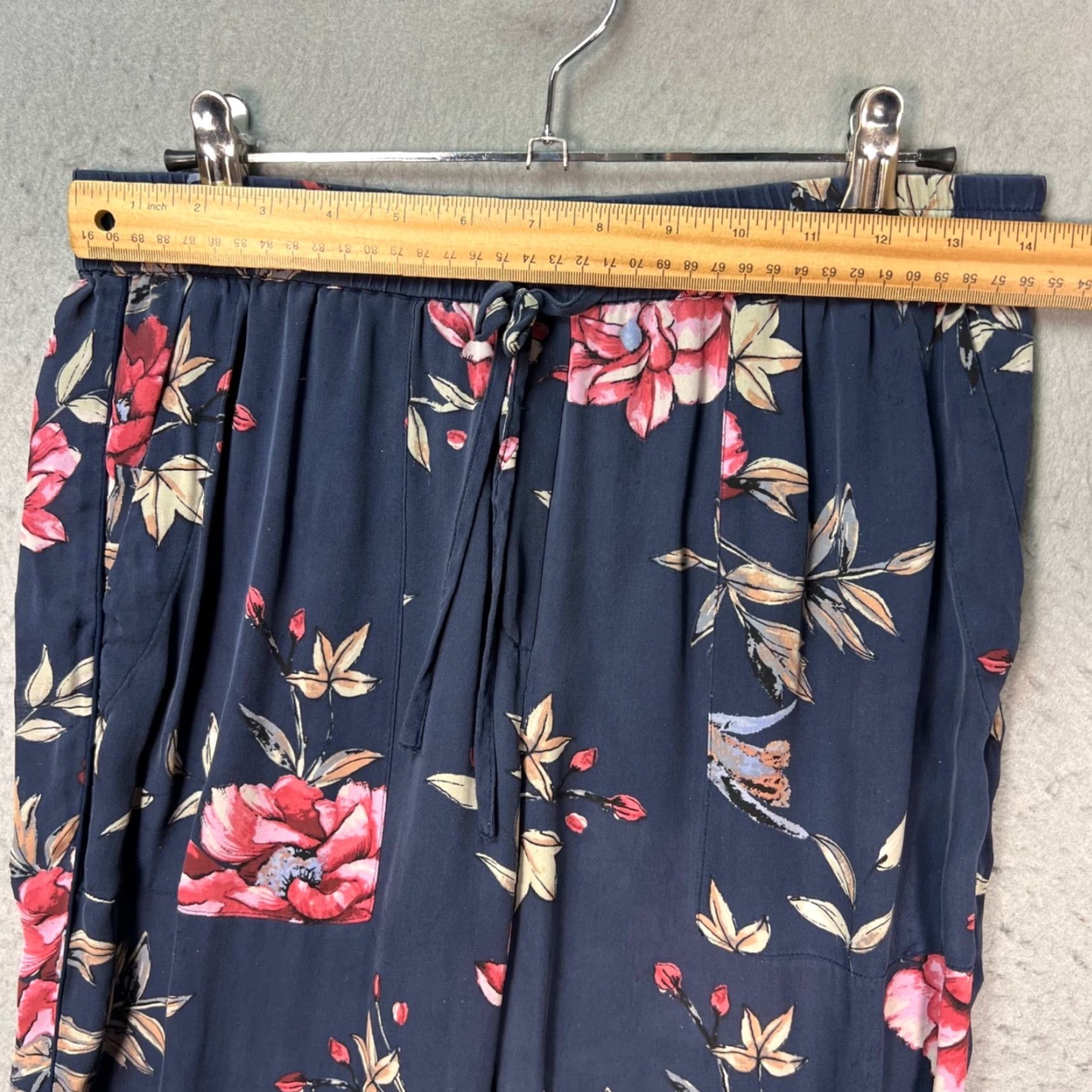 Joie Joie Womens Small Blue Floral Print Elastic Waist Lounge Pants Silk Blend Shirt Pants? Size 28" / US 6 / IT 42 - 5 Thumbnail