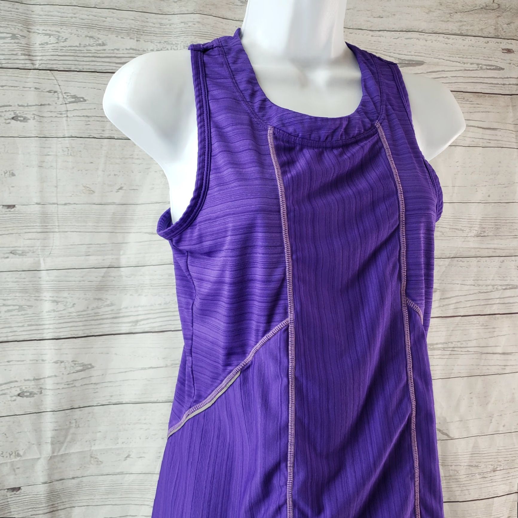 Athleta Athleta Womens Tank Top Sz S Purple Stripe Sleeveless 90% Polyester 10% Spandex Activewear Shirt Womens Size S / US 4 / IT 40 - 2 Thumbnail