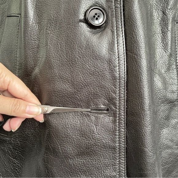 Roots Vintage Roots Black Leather Straight Cut Mid Length Car Coat Size S / US 4 / IT 40 - 4 Thumbnail