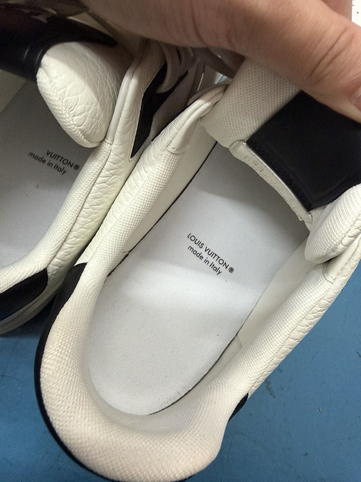 Louis Vuitton LOUIS VUITTON X YAYOI SNEAKERS Size US 12 / EU 45 - 7 Thumbnail