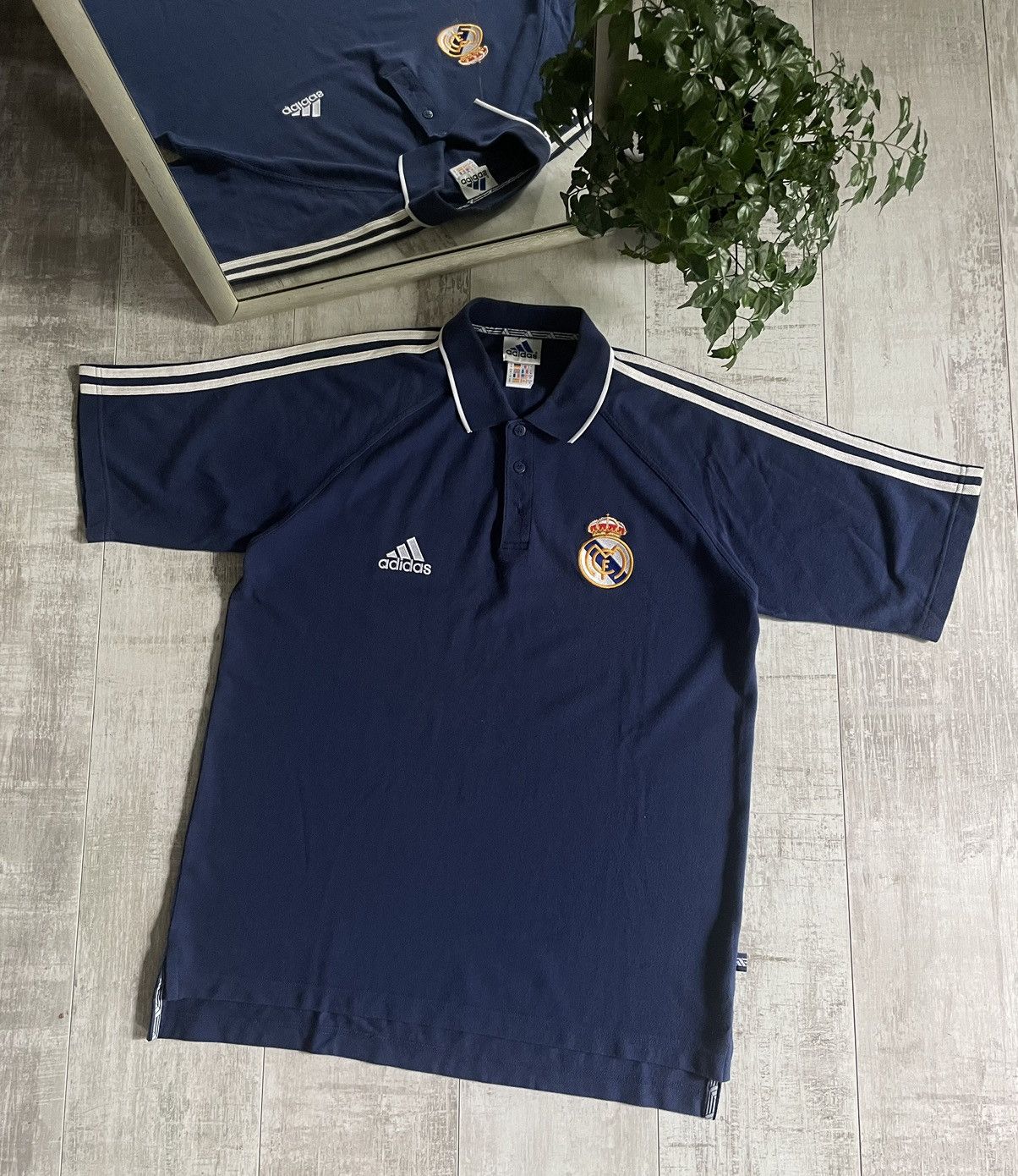 Adidas × Vintage Vintage Adidas Real Madrid 1999 Polo Tee Jersey Size US M / EU 48-50 / 2 - 2 Thumbnail