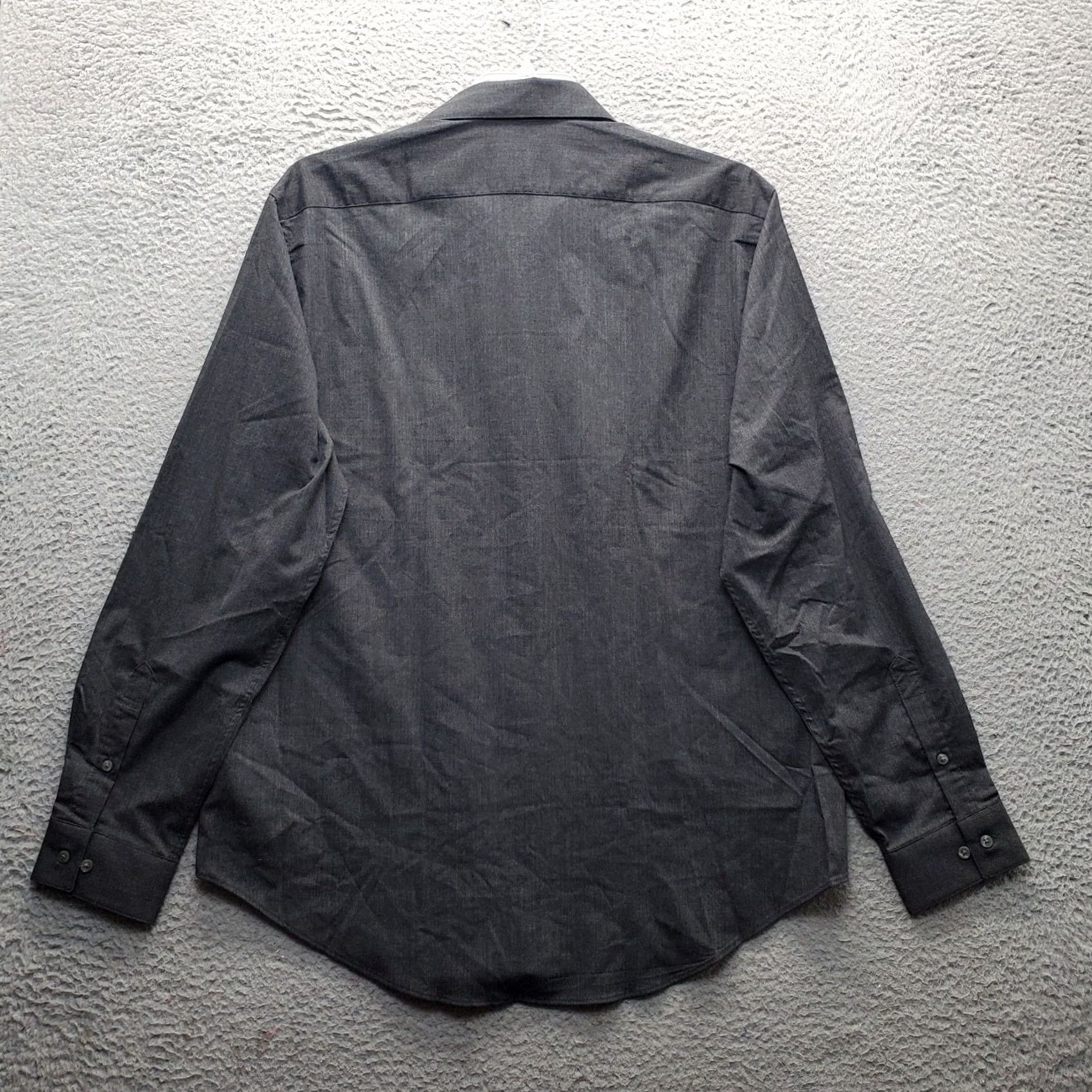 Van Heusen Van Heusen Dress Shirt Mens XL Charcoal Gray Slim Stretch Comfort Performance Size 46R - 2 Thumbnail