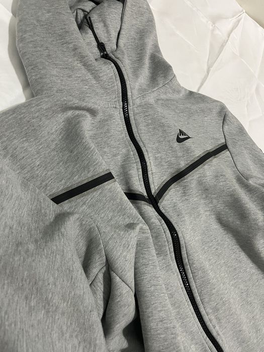 mens tech fleece grey