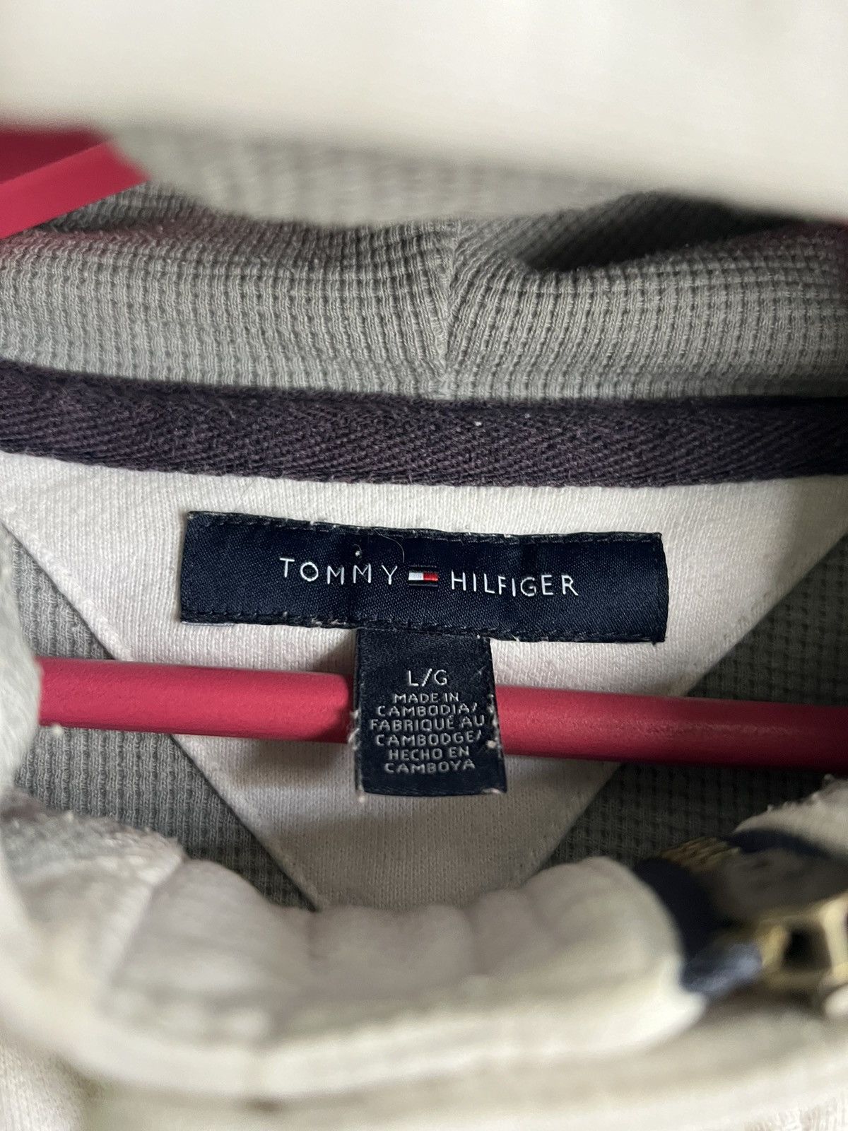 Tommy Hilfiger Vintage Tommy Hilfiger Hoodie Size US L / EU 52-54 / 3 - 3 Thumbnail