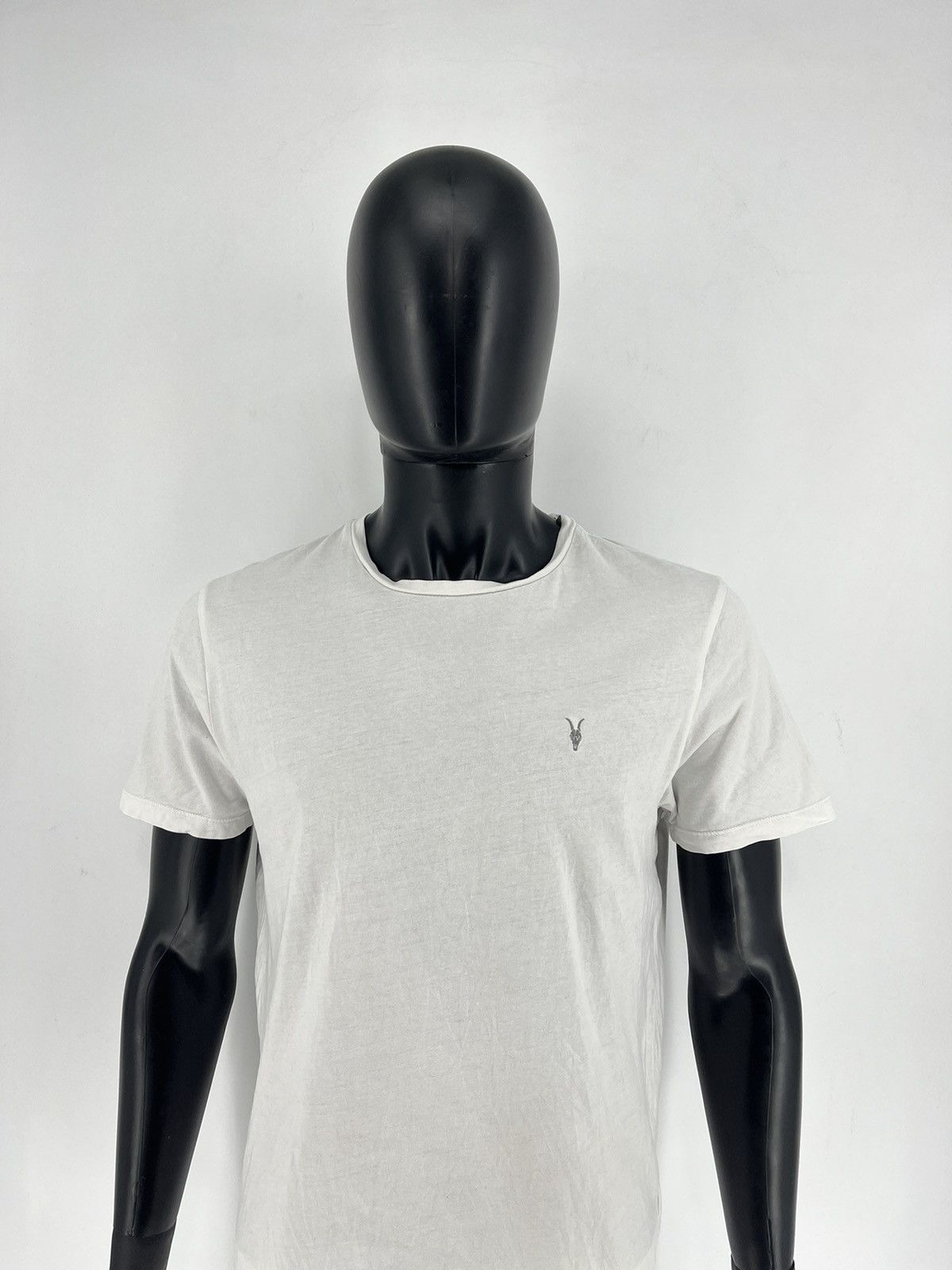Allsaints Vintage Y2K Allsaints T-shirt luxury sportswear size M Size US M / EU 48-50 / 2 - 1 Thumbnail