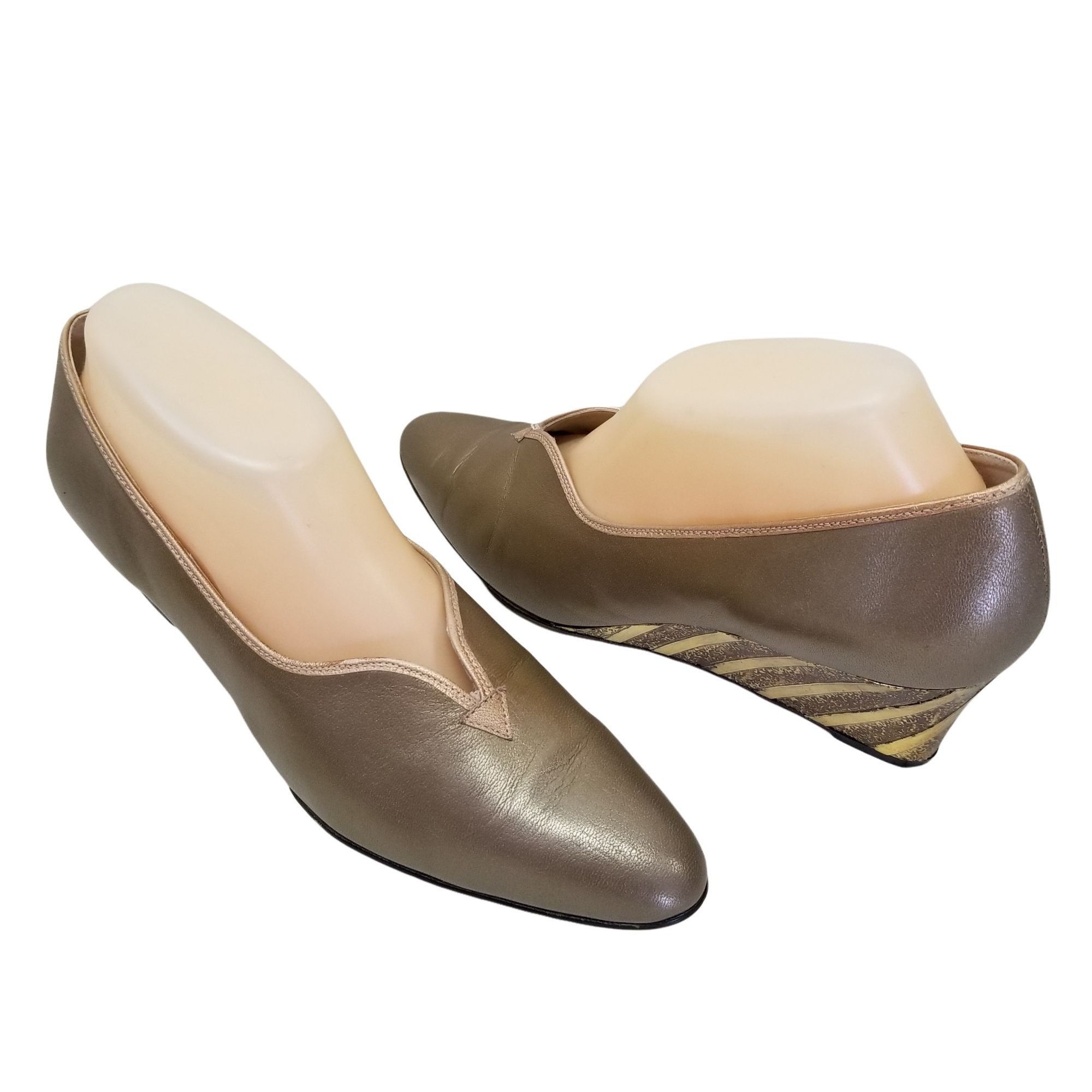Other Magdesians 10N Gold Metallic Wedge Heels USA Vintage Slip On Size US 10 / IT 40 - 2 Thumbnail