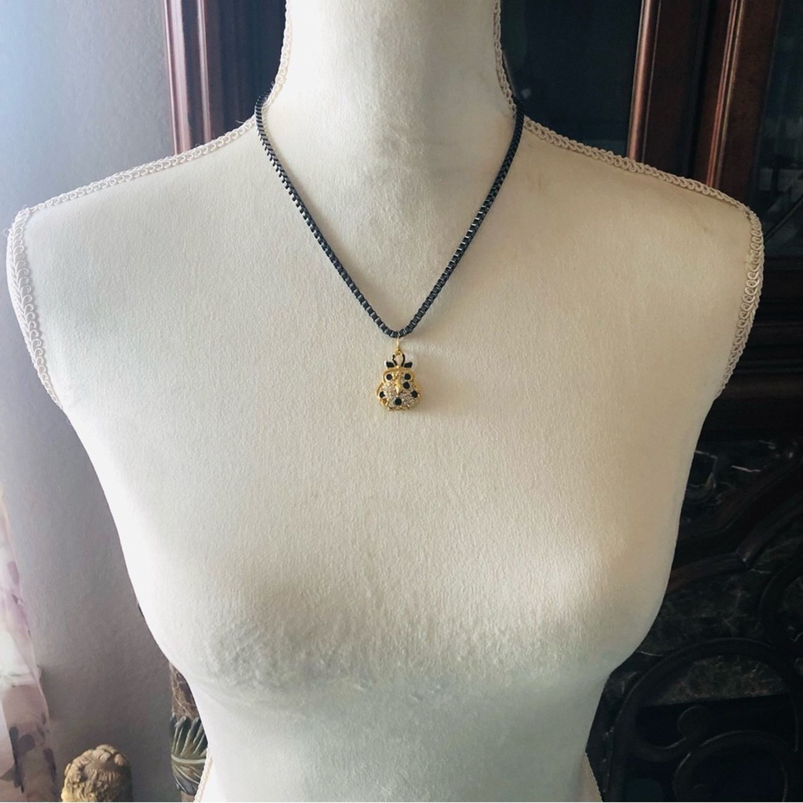 Jewelry Vintage enamel stone handbag pendant on chain necklace Size ONE SIZE - 7 Thumbnail