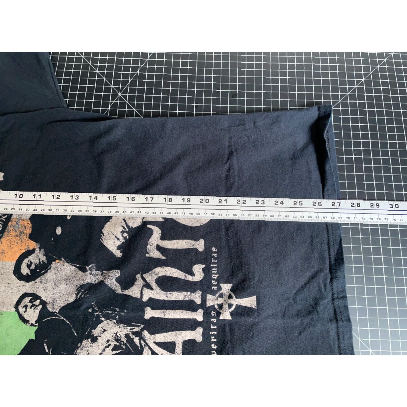 Hanes VINTAGE Boondock Saints T-Shirt Hanes Heavyweight Black Double-Sided Logo Graphic Print Crew Neck Adult Large Mens Shirt Size US L / EU 52-54 / 3 - 6 Thumbnail