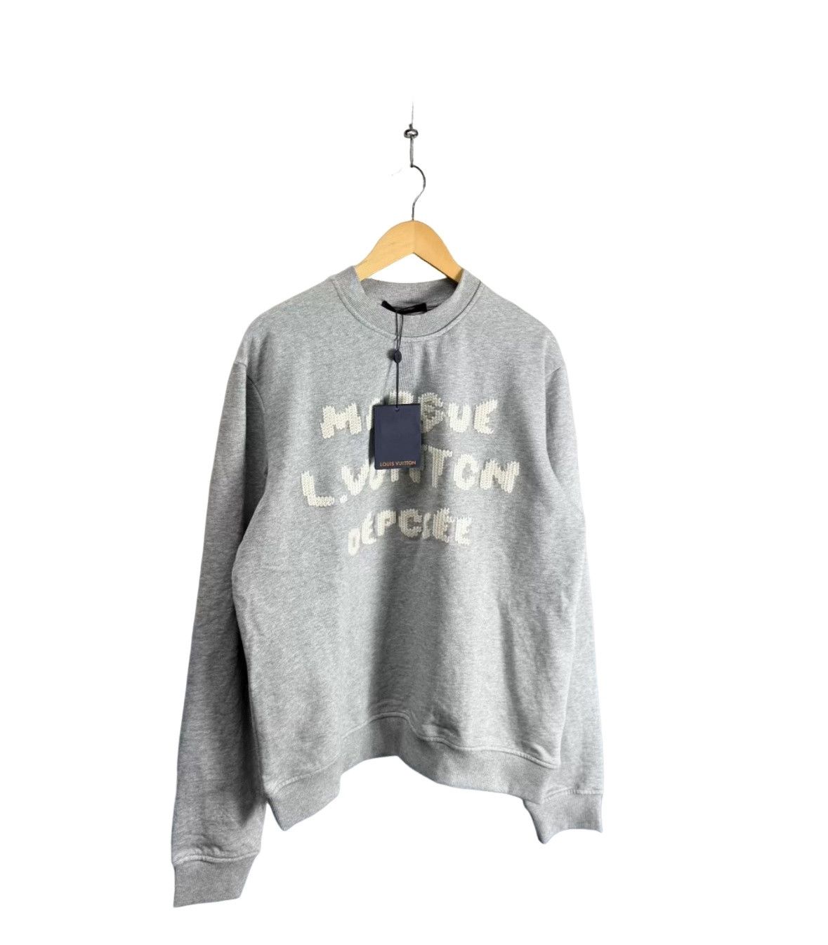 Louis Vuitton Louis Vuitton Logo Embroidered Sweatshirt Size L Size US L / EU 52-54 / 3 - 1 Thumbnail