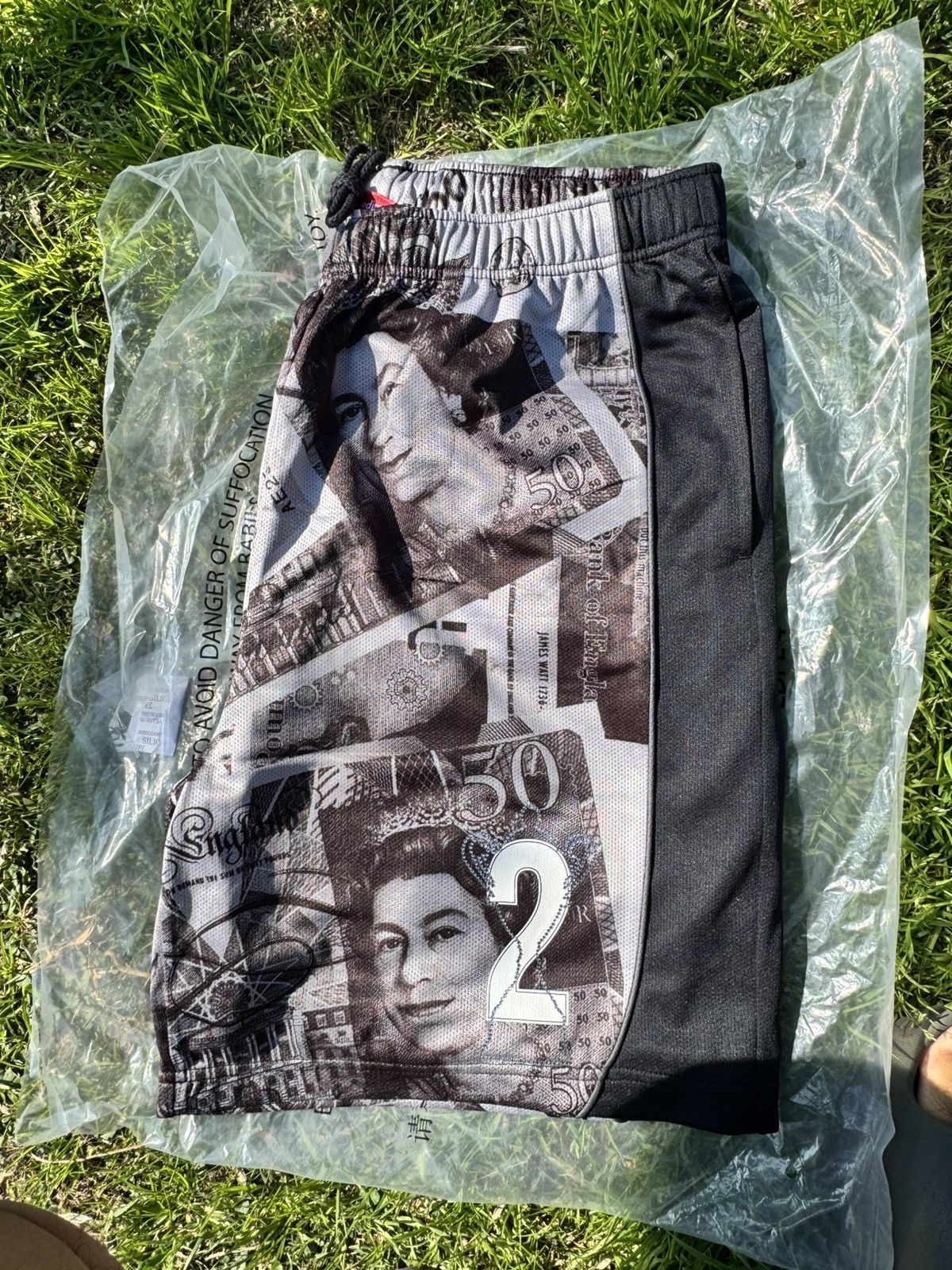 Supreme Supreme Pounds Soccer Shorts Size US 32 / EU 48 - 3 Thumbnail