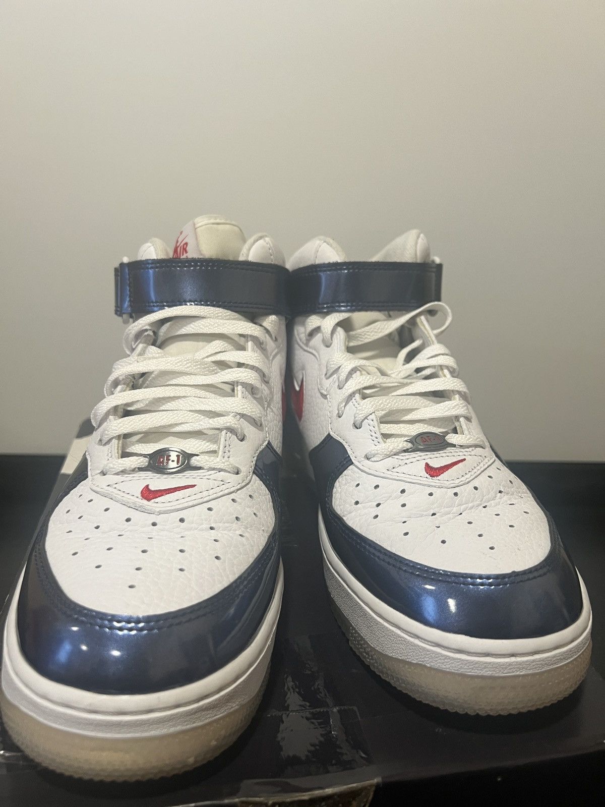 Nike SIZE 9.5 MEN - Nike Air Force 1 QS Mid Independence Day Size US 9.5 / EU 42-43 - 2 Thumbnail