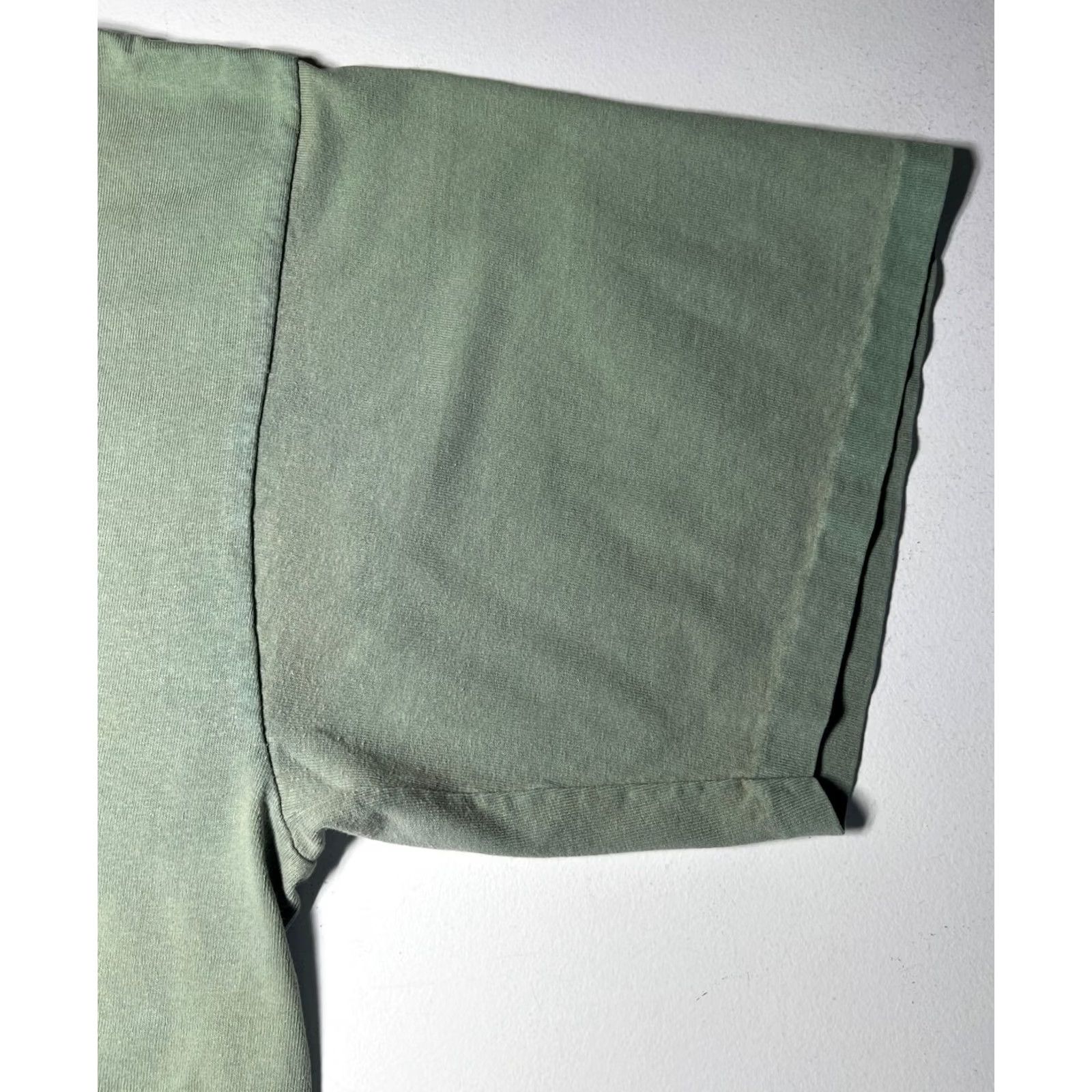 Vintage VINTAGE Field & Stream T-Shirt Mens 90s Fishing Green Size L Made in USA Size US L / EU 52-54 / 3 - 7 Thumbnail