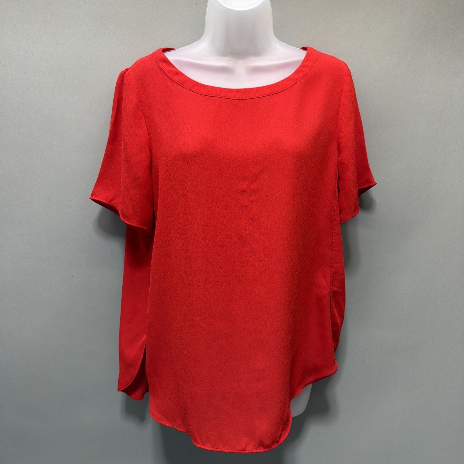 Banana Republic BANANA REPUBLIC Red Short Sleeve Career Blouse size Small Size S / US 4 / IT 40 - 1 Thumbnail