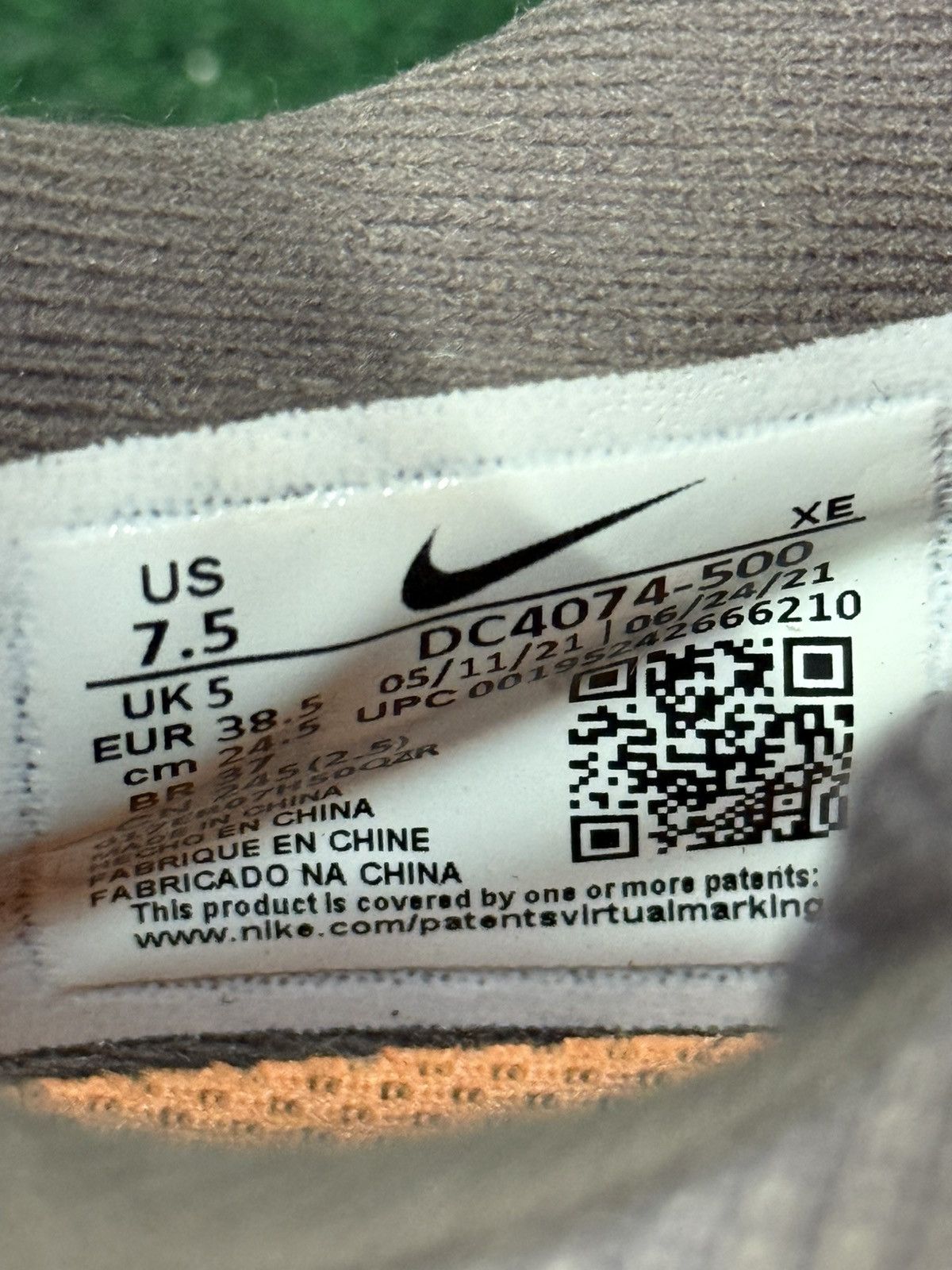 Nike Nike Air Zoom Pegasus 38 Shield Purple DC4074-500 Size US 7.5 / IT 37.5 - 6 Thumbnail